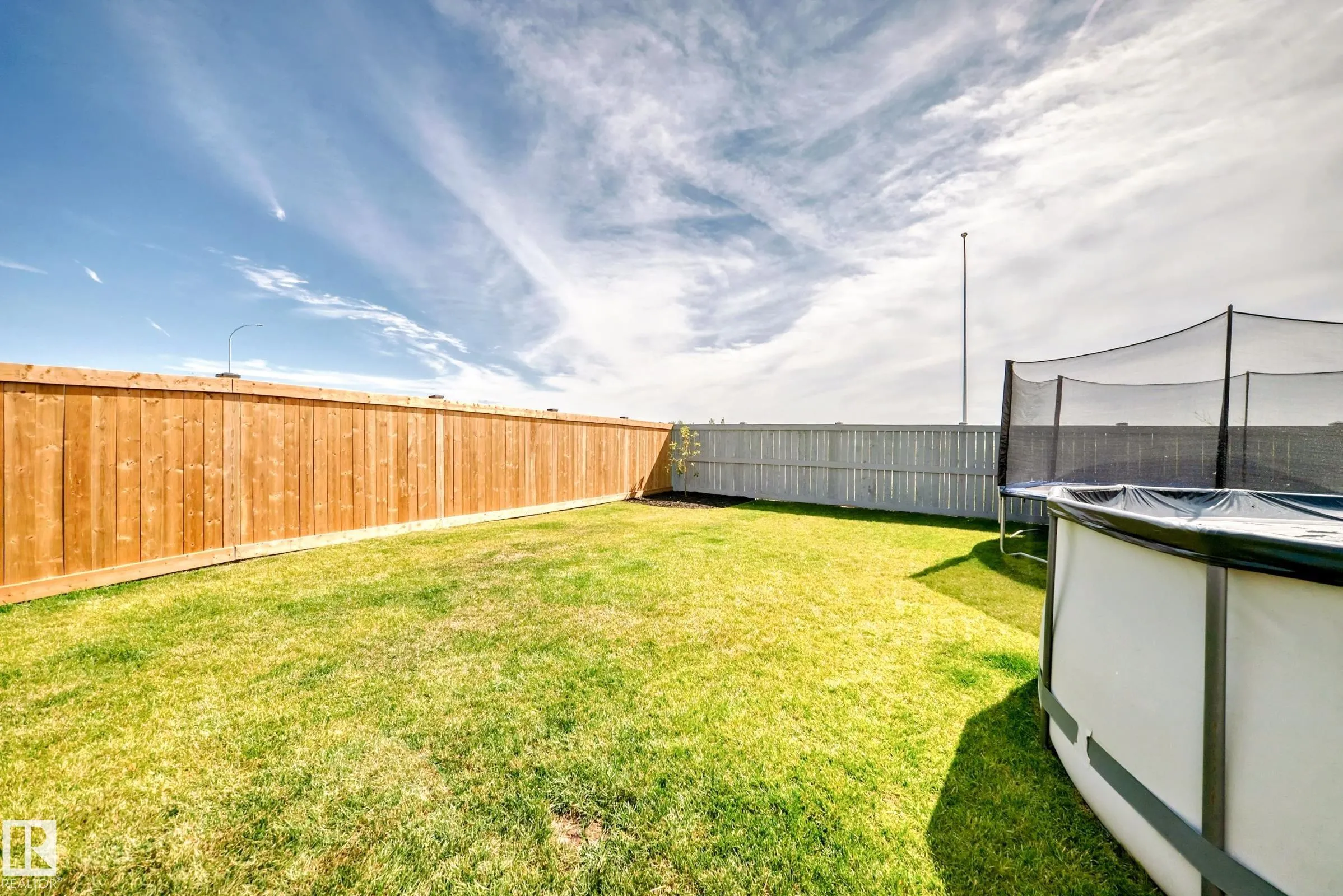 334 MEADOWVIEW Drive