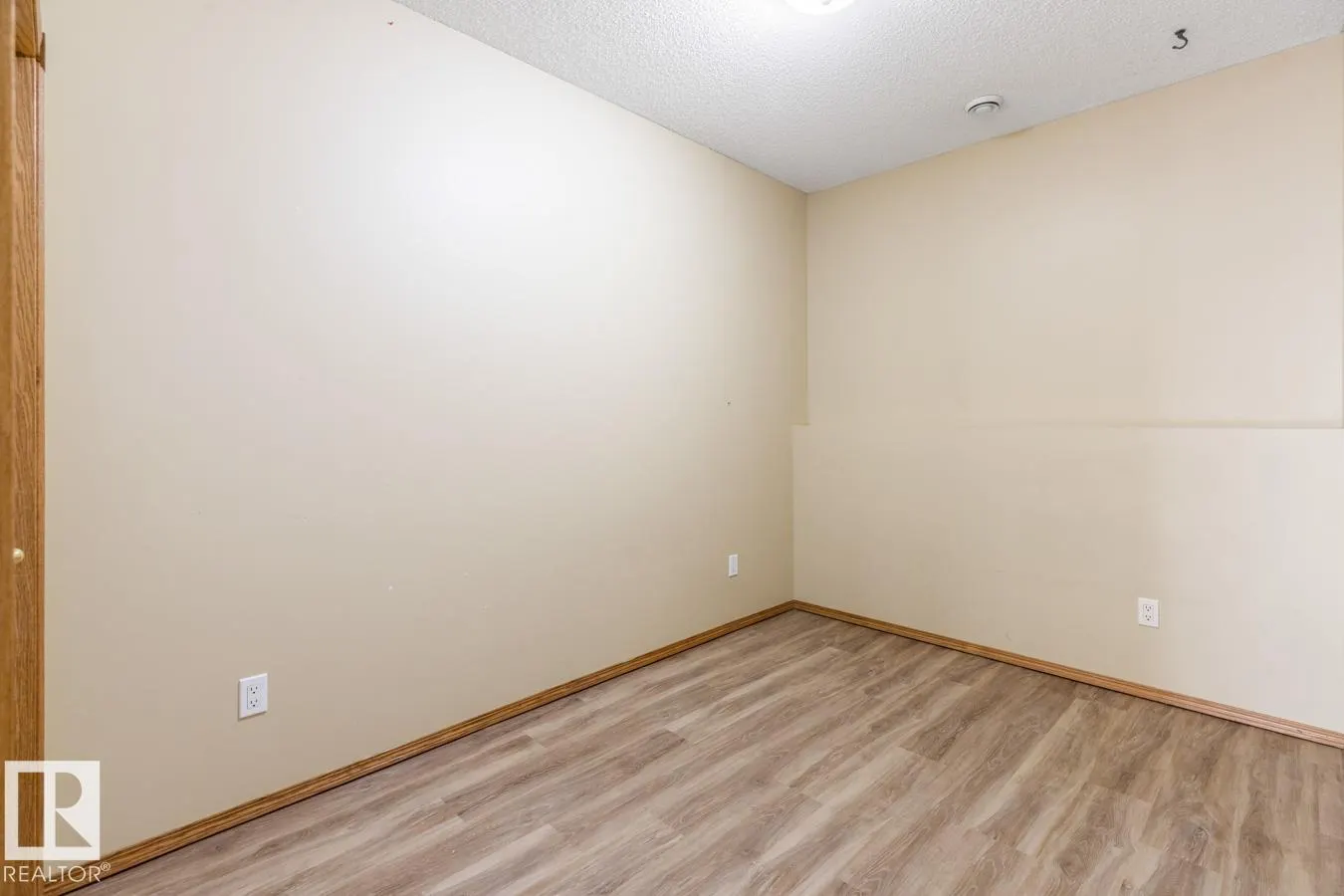 529 Kananaskis Drive