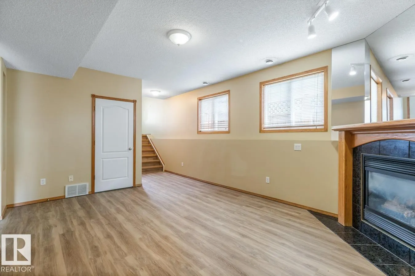 529 Kananaskis Drive