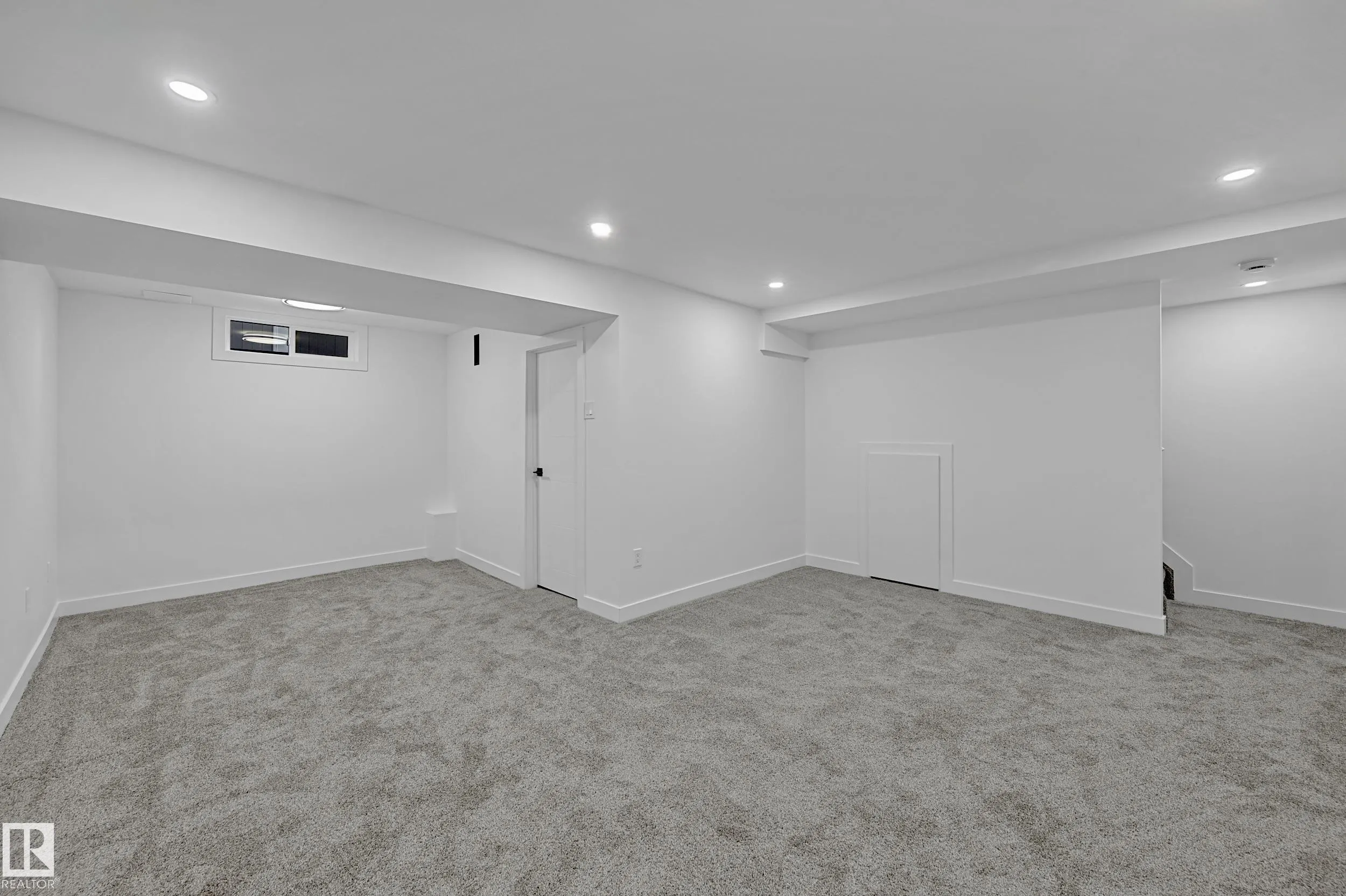 416 HERMITAGE Road