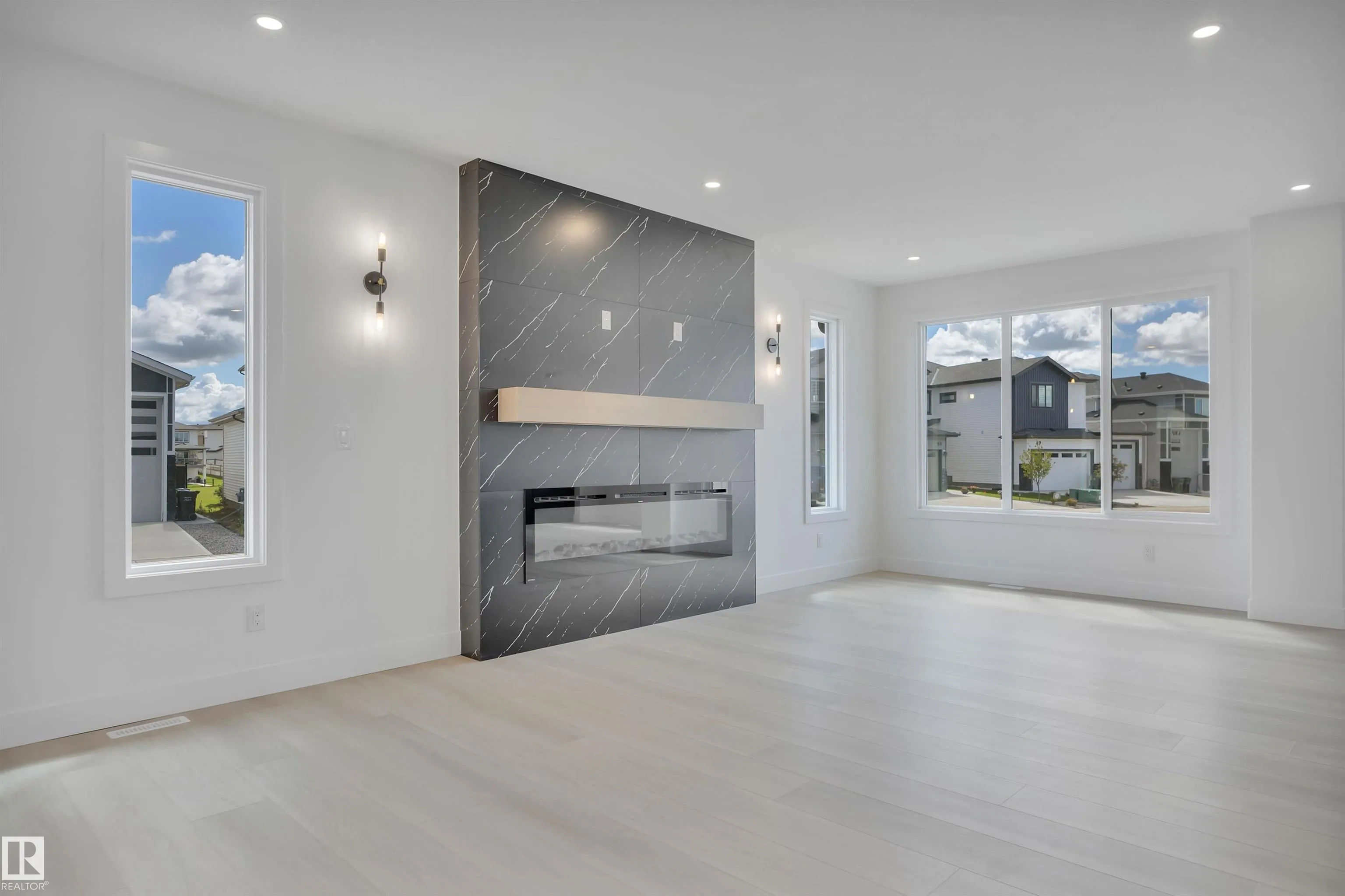 67 Dalquist Bay