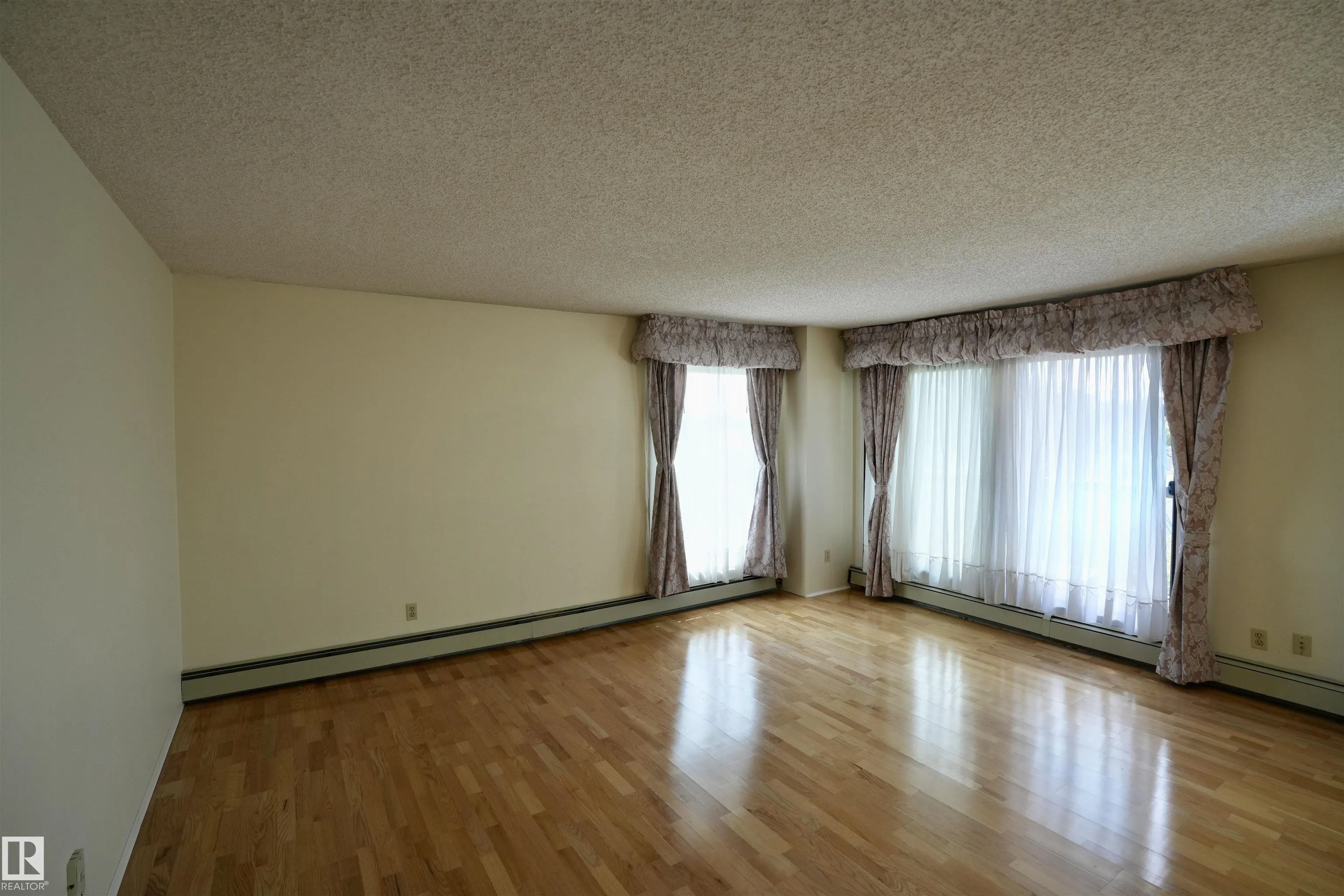 10545 SASKATCHEWAN Drive