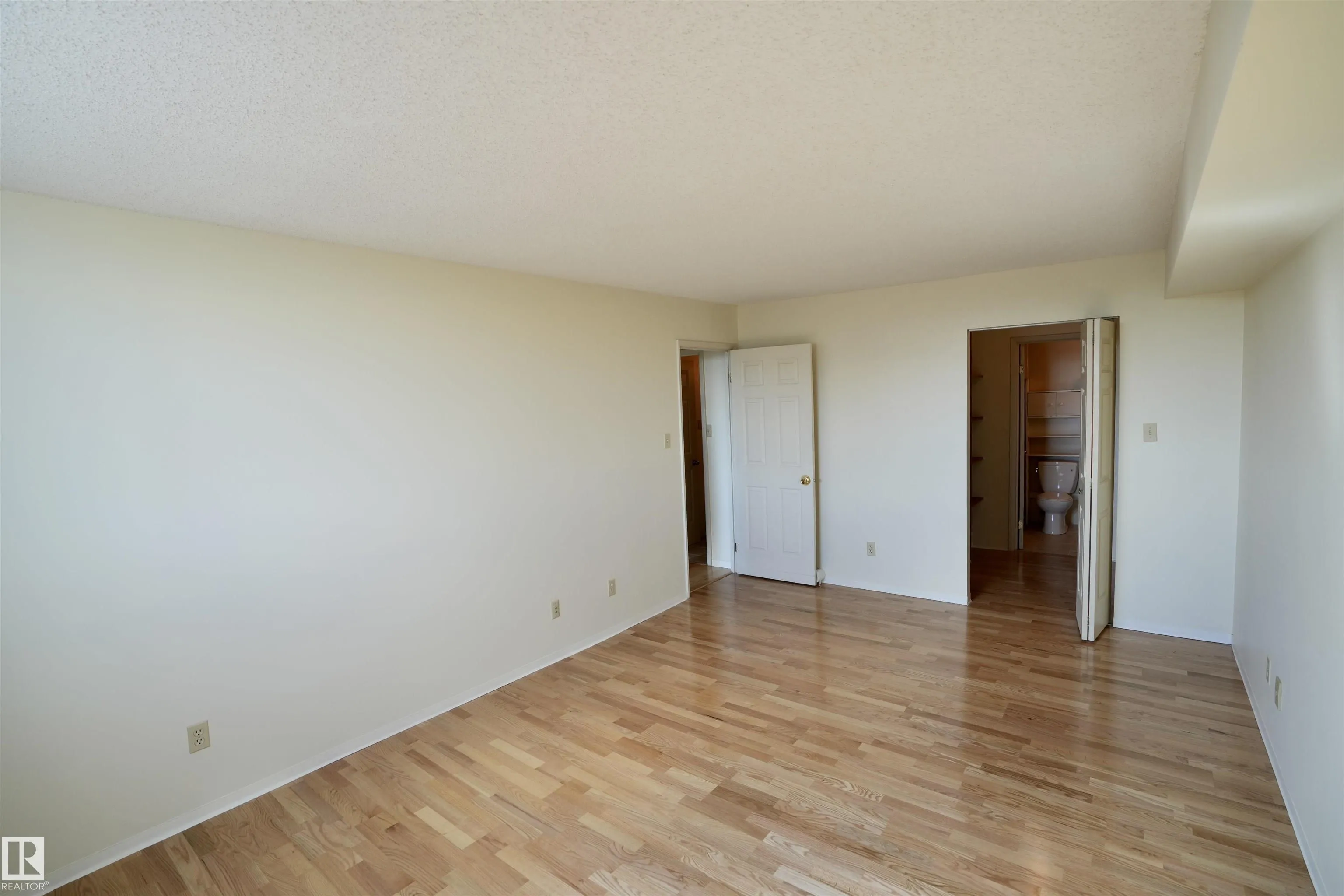 10545 SASKATCHEWAN Drive