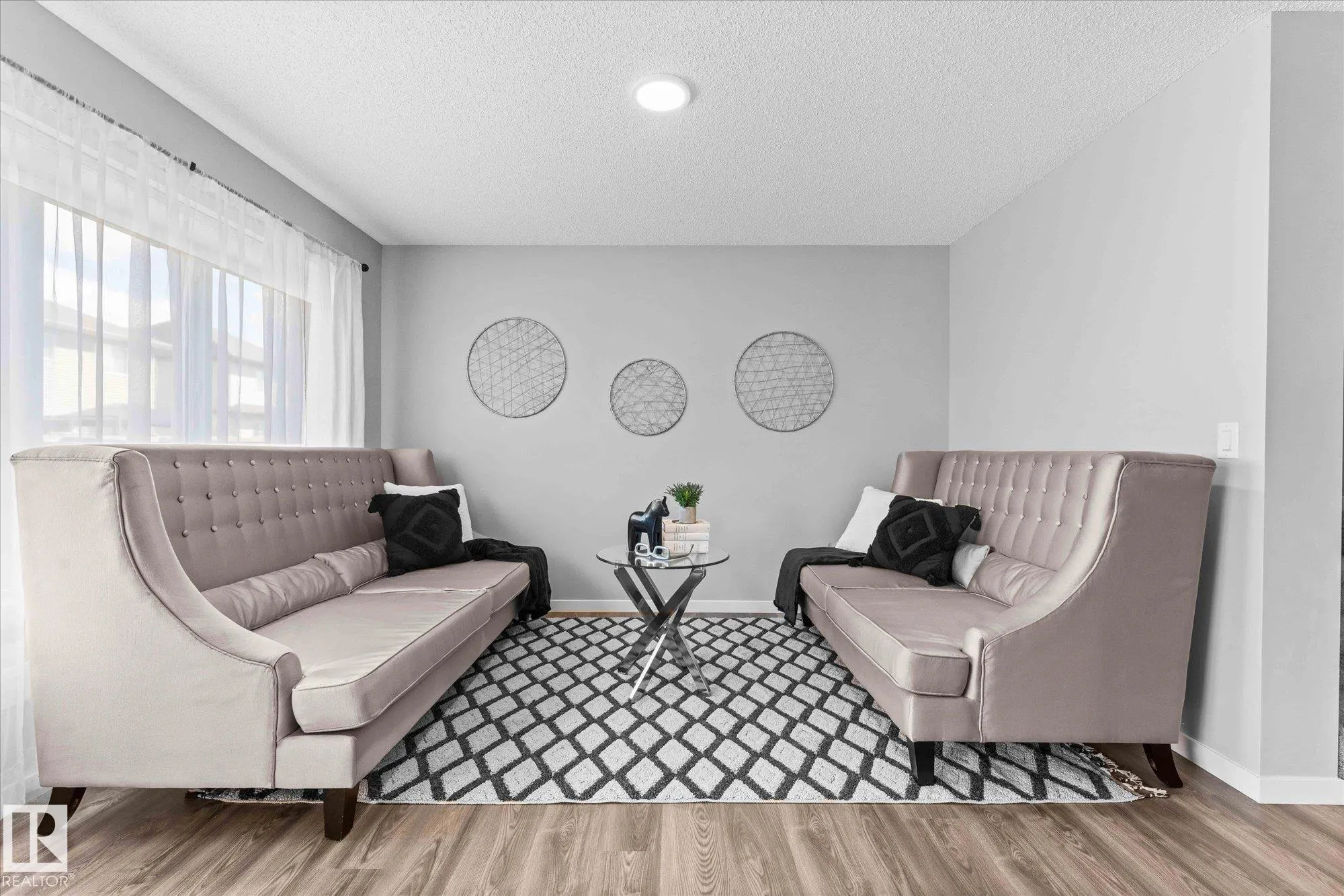 1321 SOUTH CREEK Link