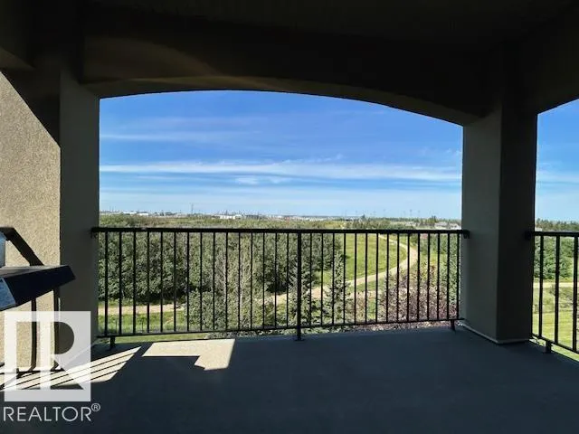 300 Palisades Way
