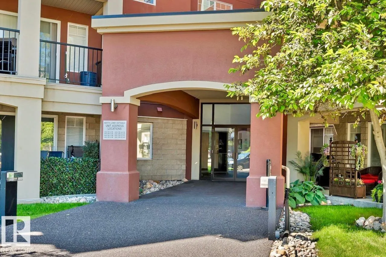 300 Palisades Way