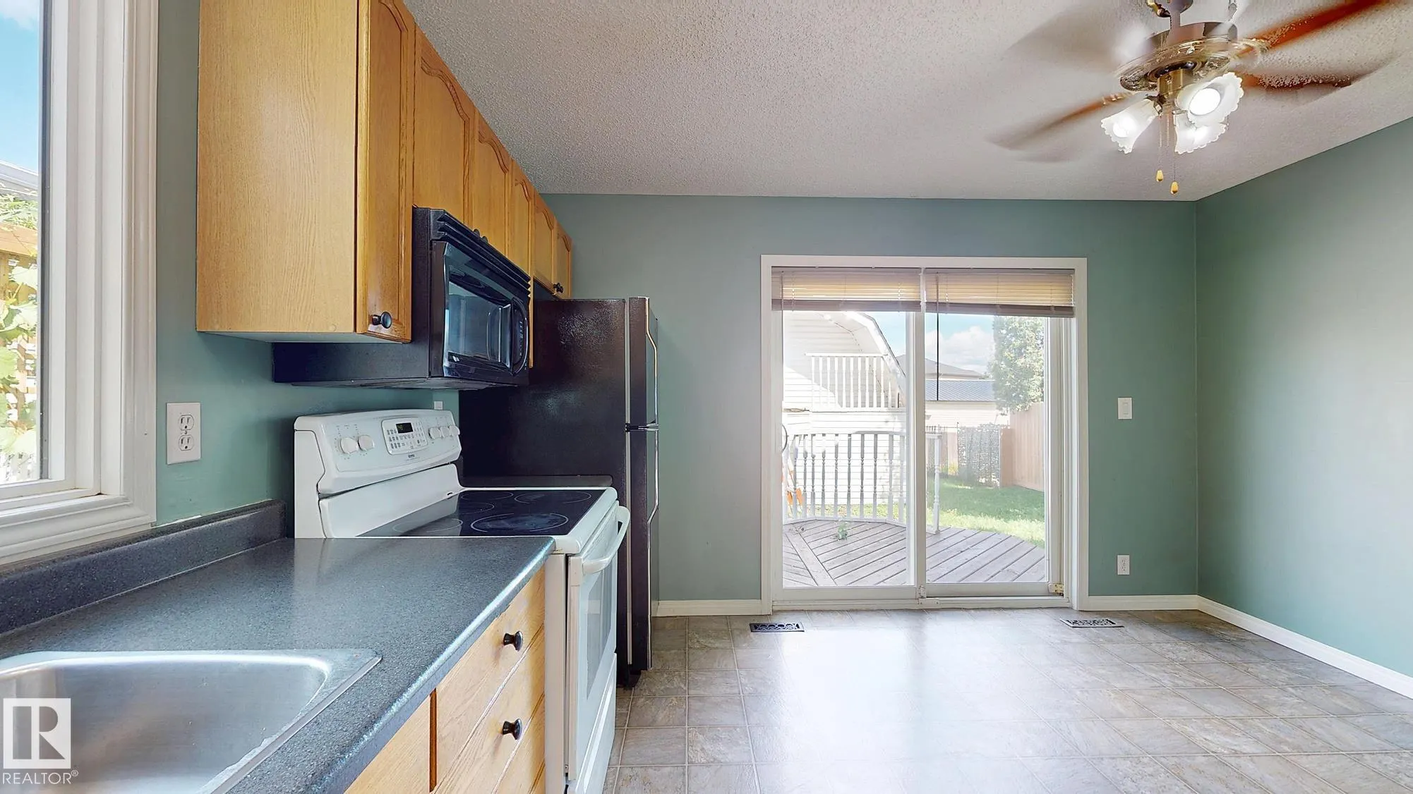 218 GREENWOOD Drive
