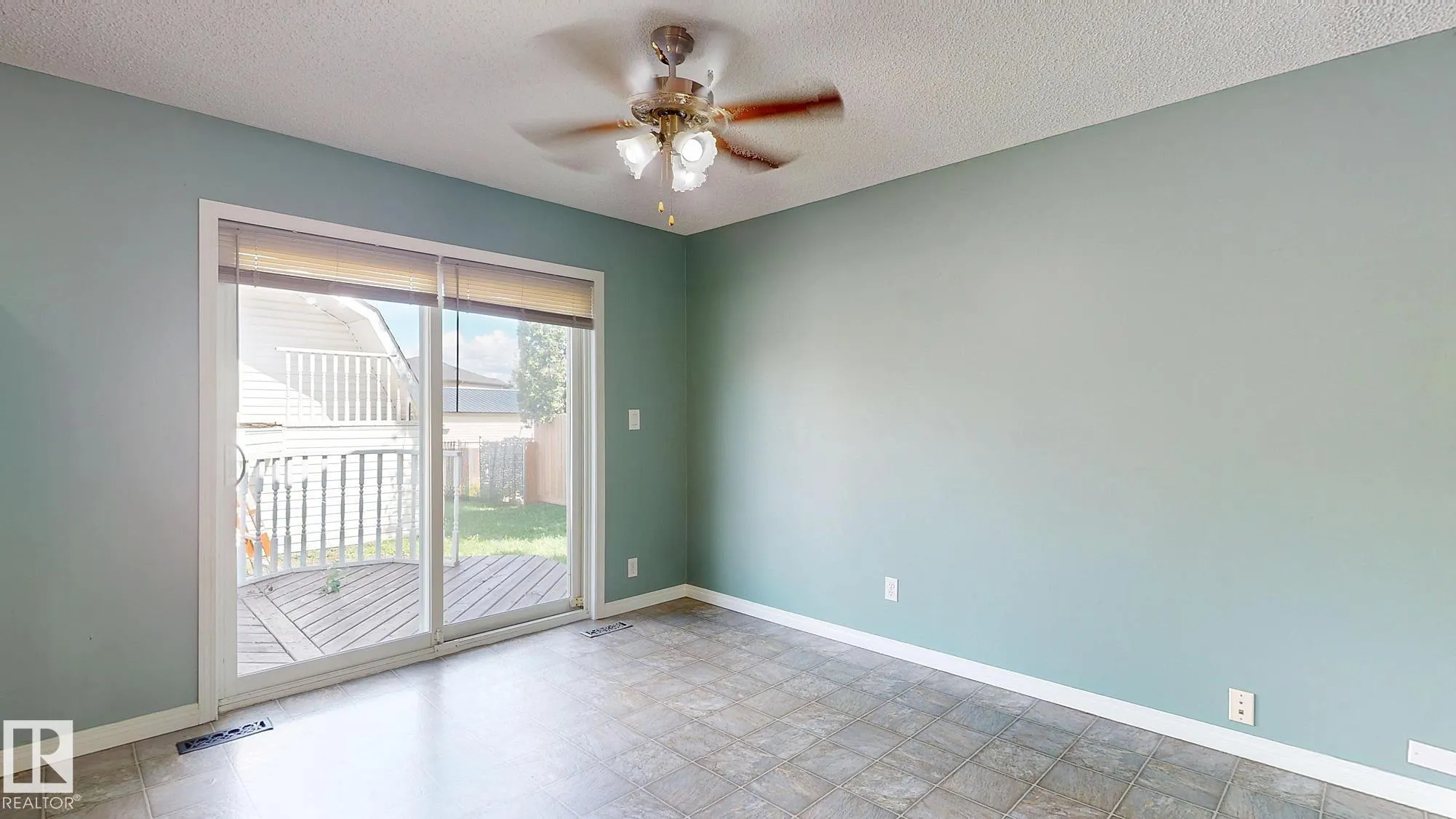 218 GREENWOOD Drive