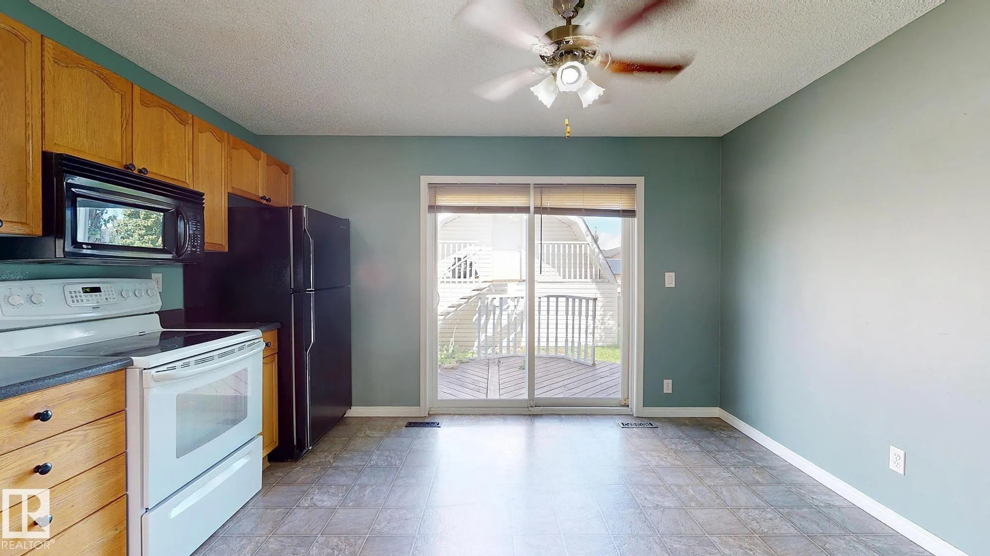 218 GREENWOOD Drive