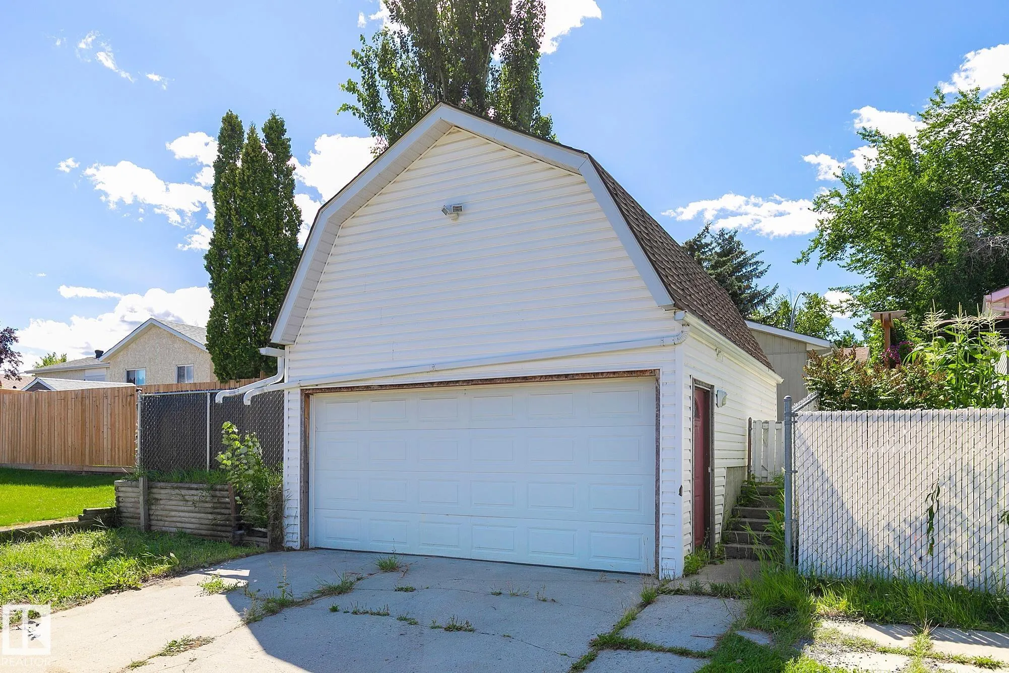 218 GREENWOOD Drive