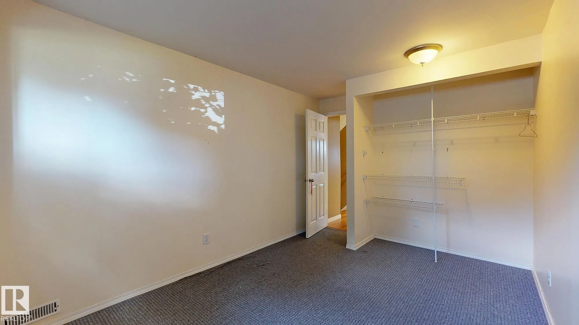 218 GREENWOOD Drive