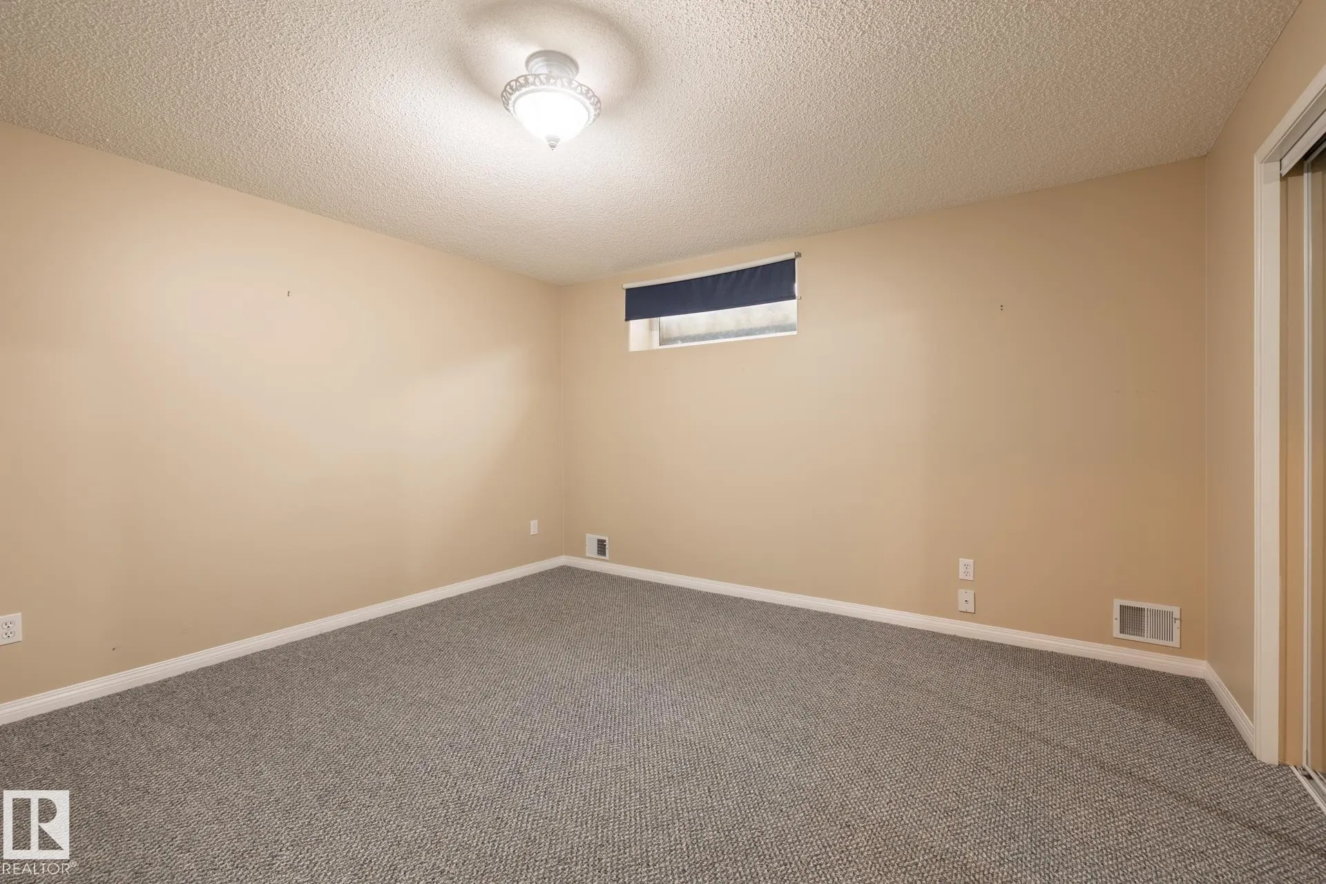 201 BOTHWELL Drive