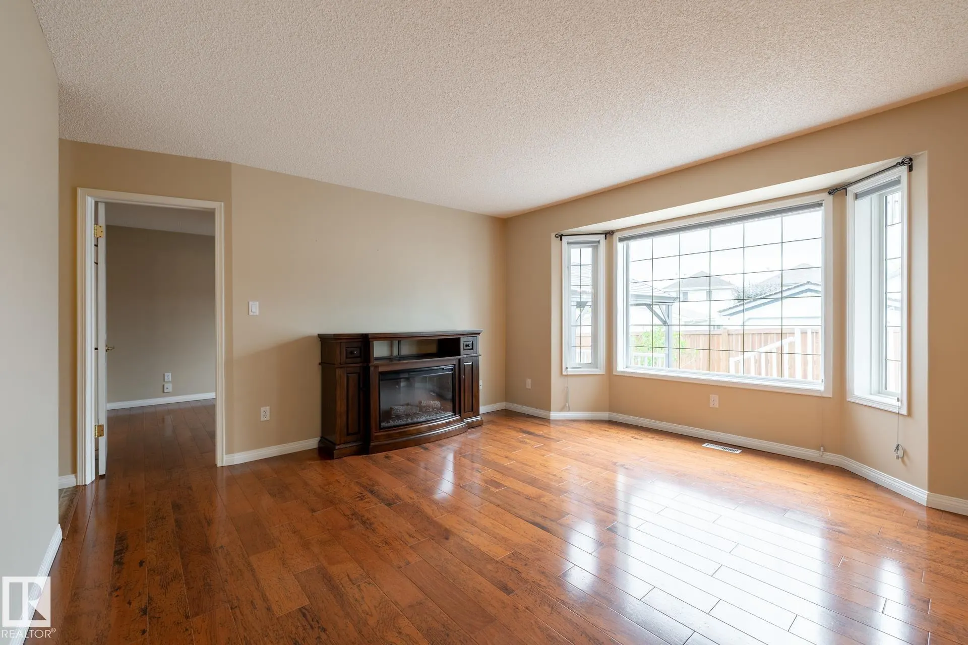 201 BOTHWELL Drive
