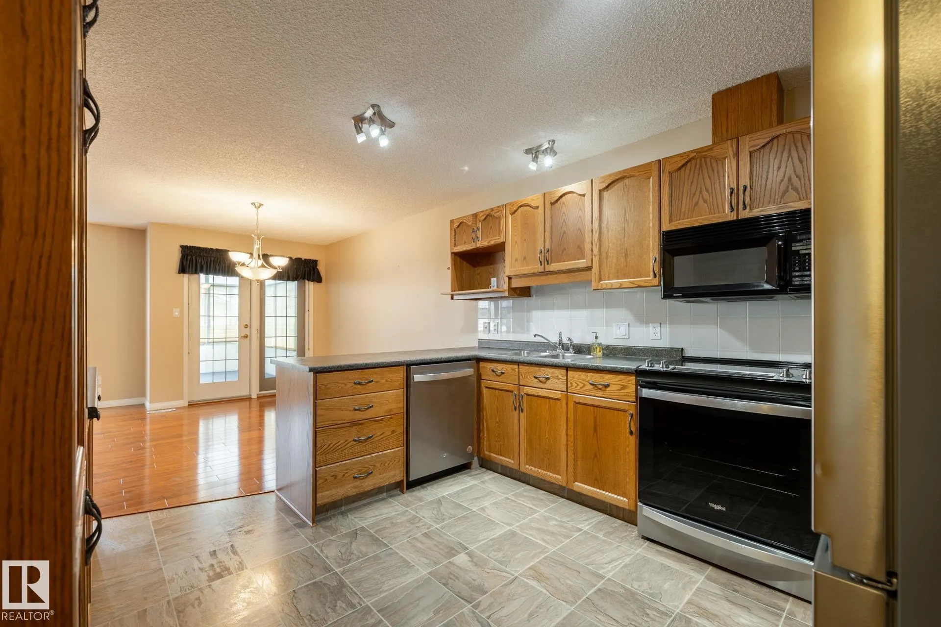 201 BOTHWELL Drive