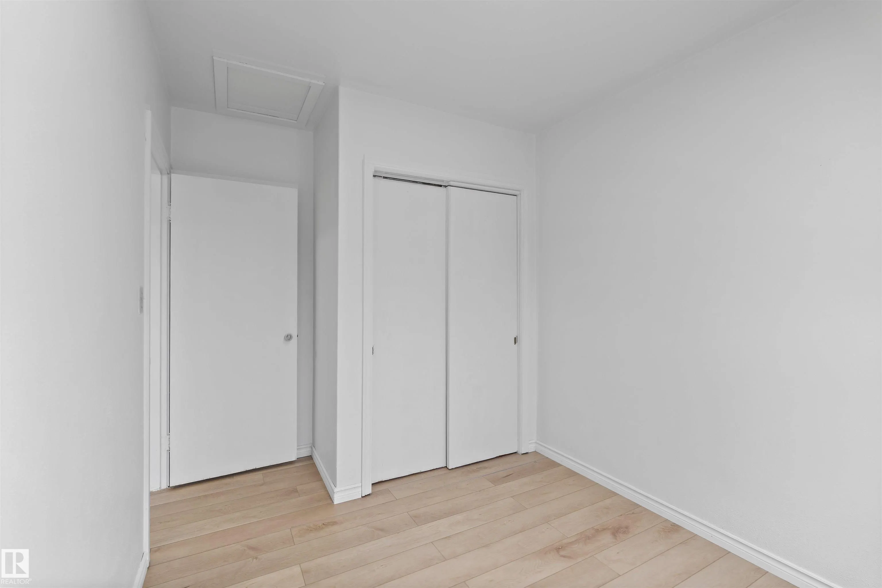9268 85 Street
