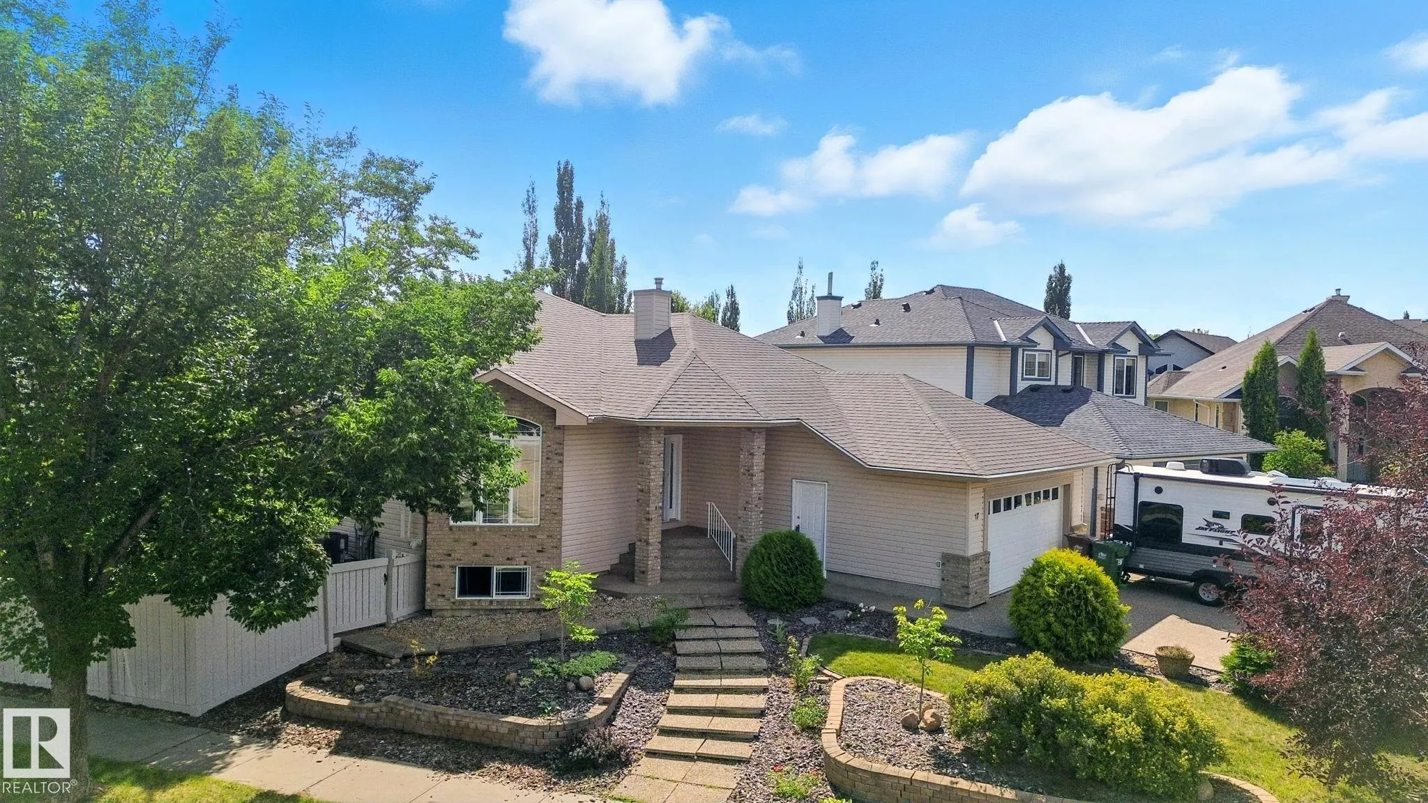 17 KENDALL Crescent