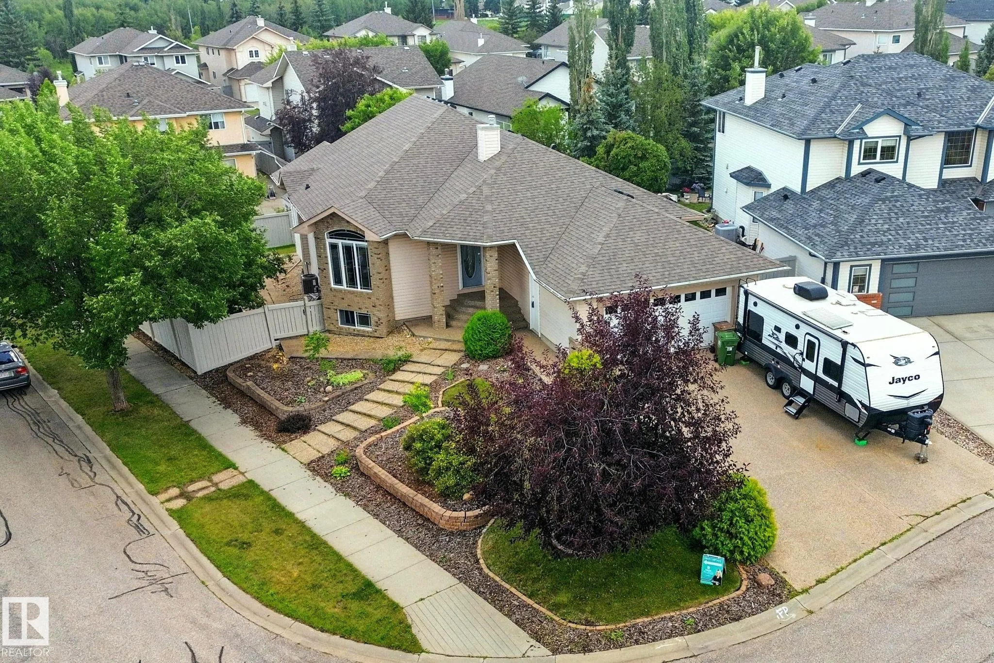 17 KENDALL Crescent