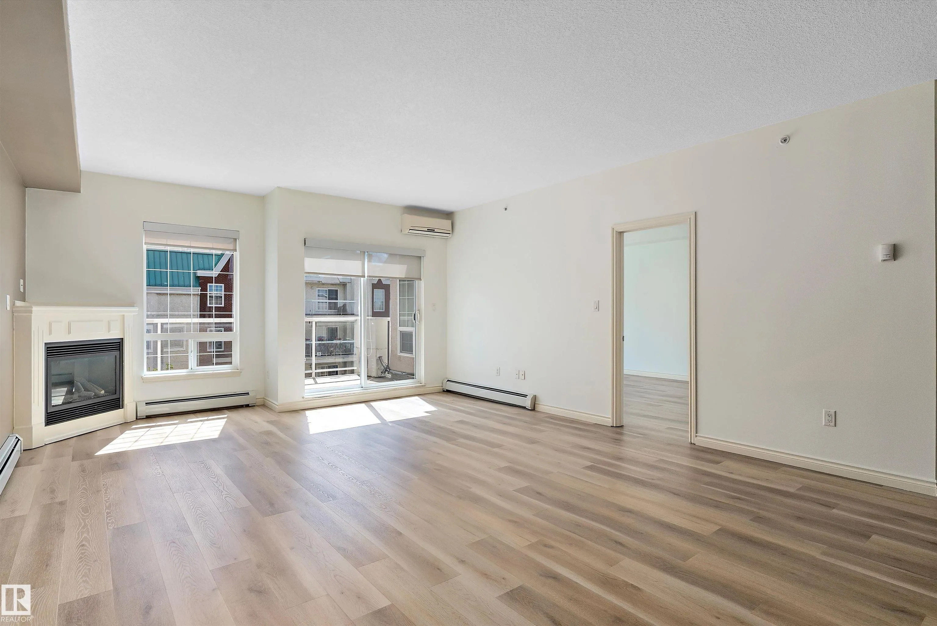 5 Perron Street