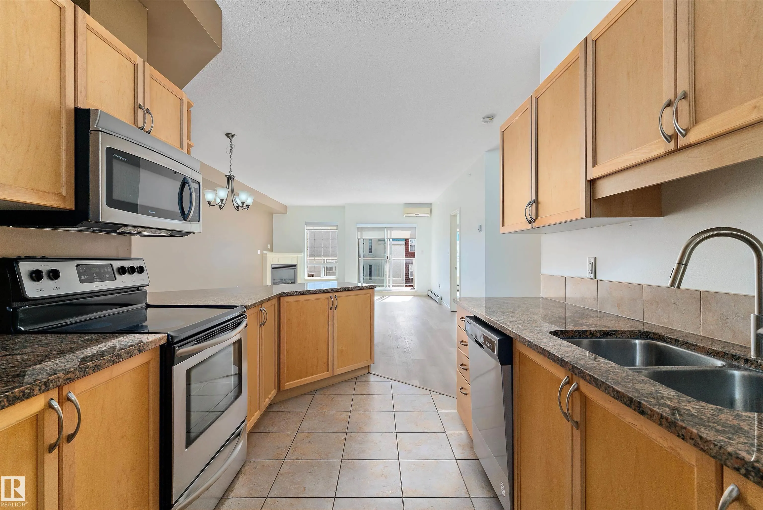5 Perron Street