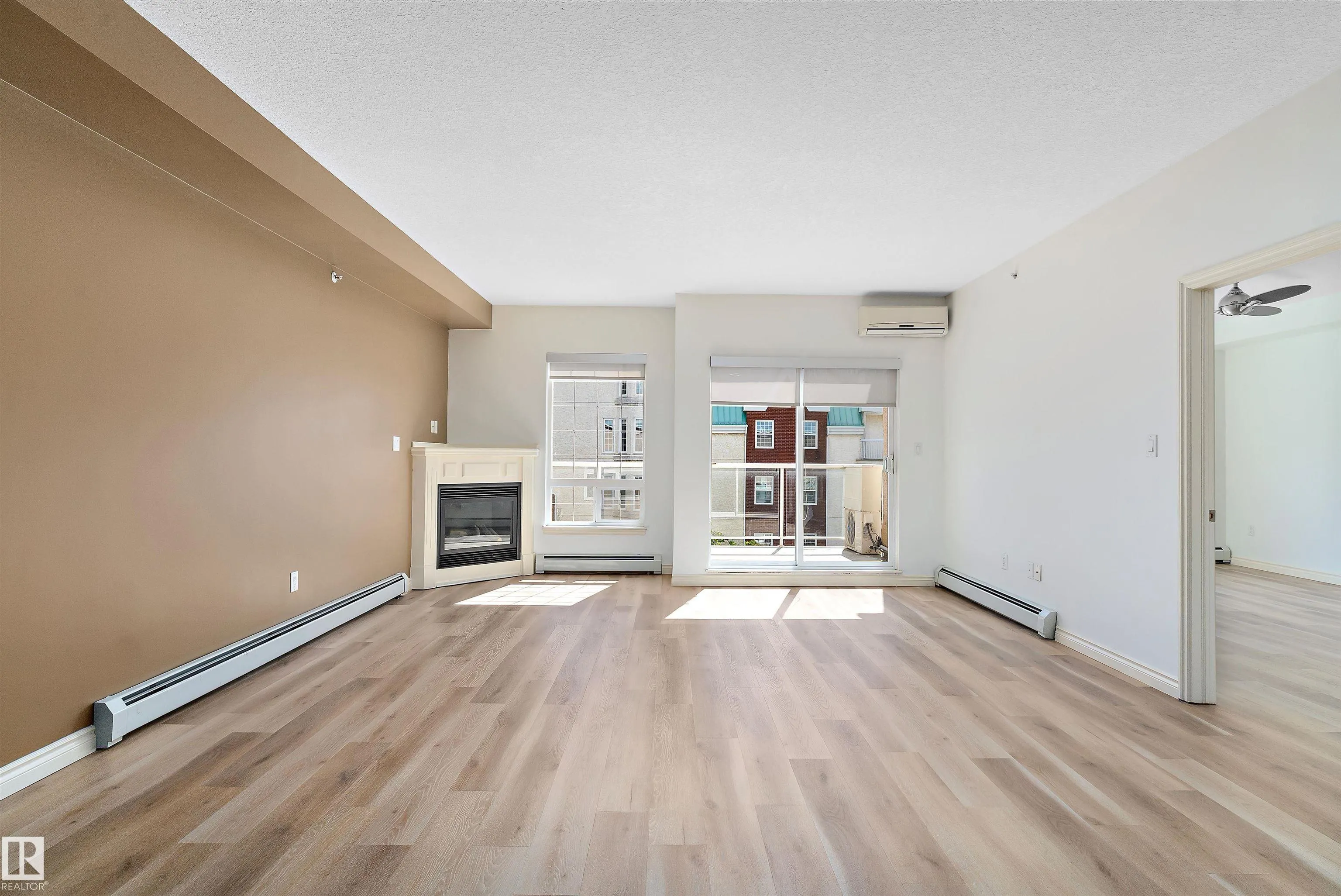 5 Perron Street