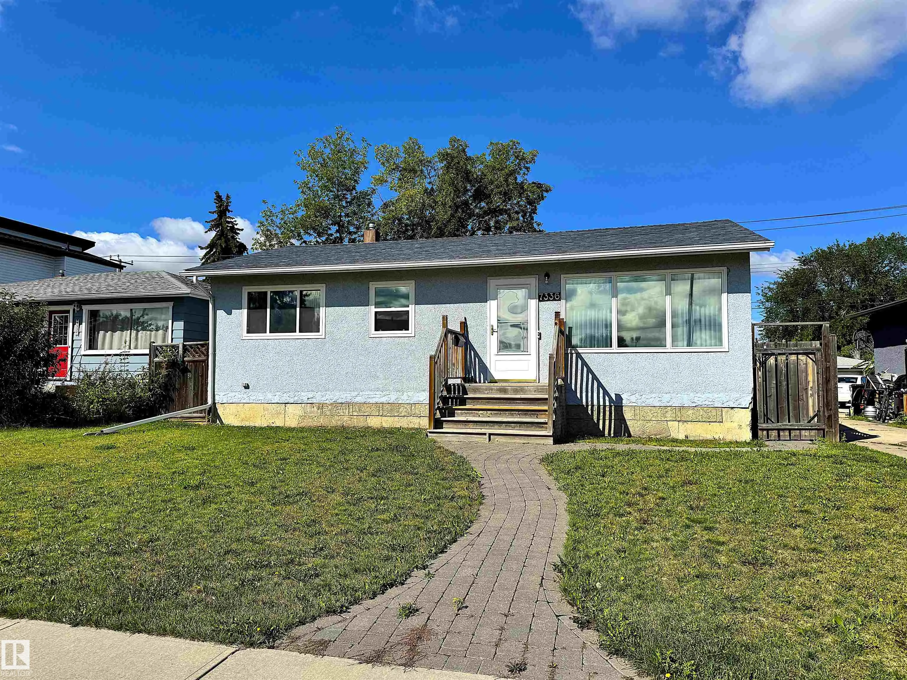 7336 75 Street