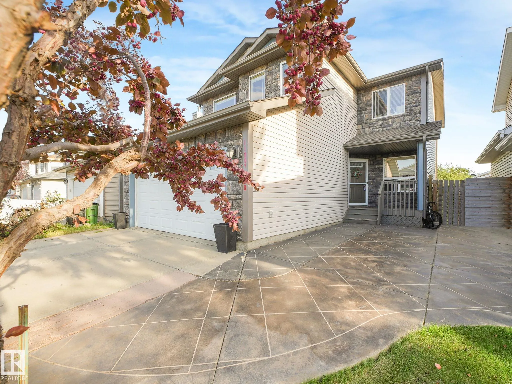 11807 170 Avenue