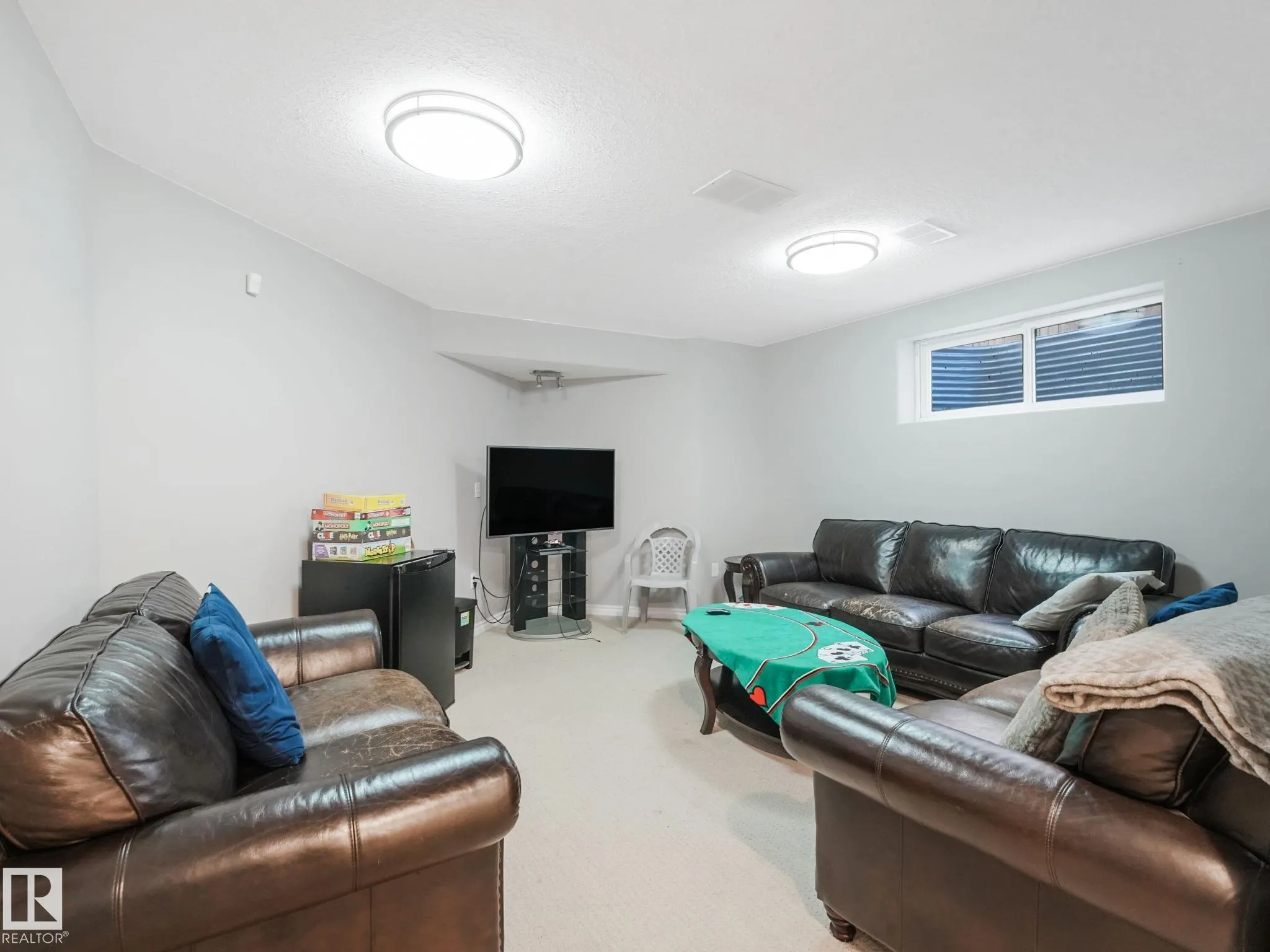 11807 170 Avenue