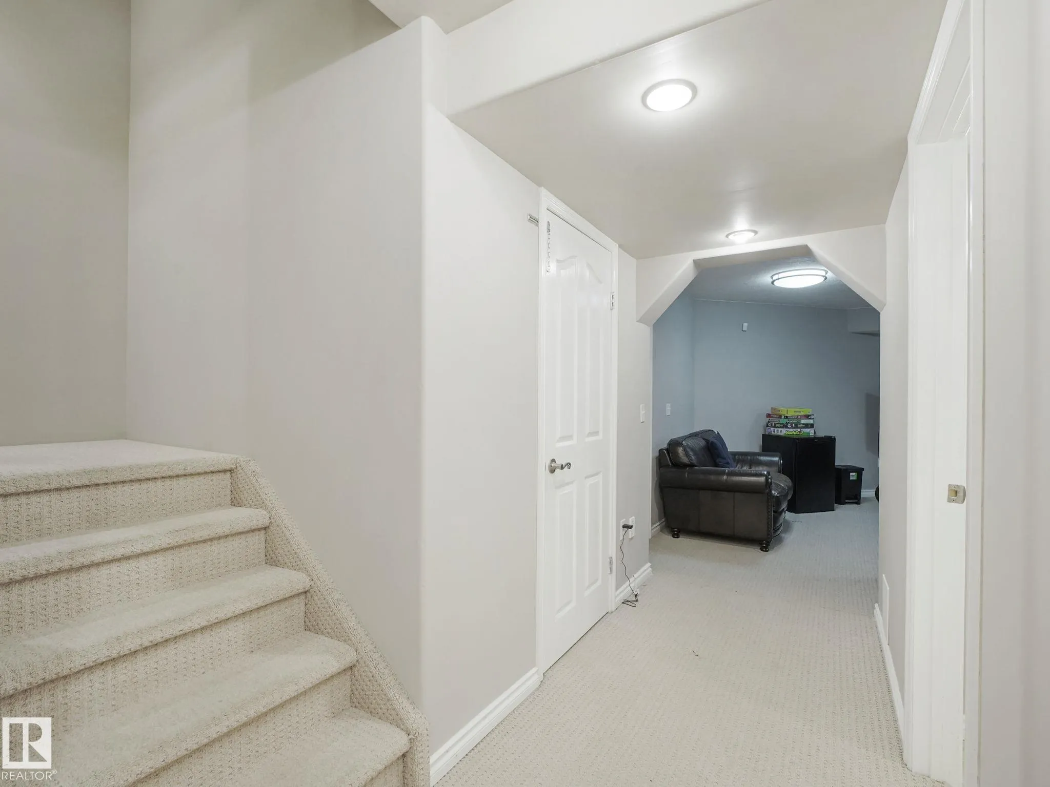 11807 170 Avenue
