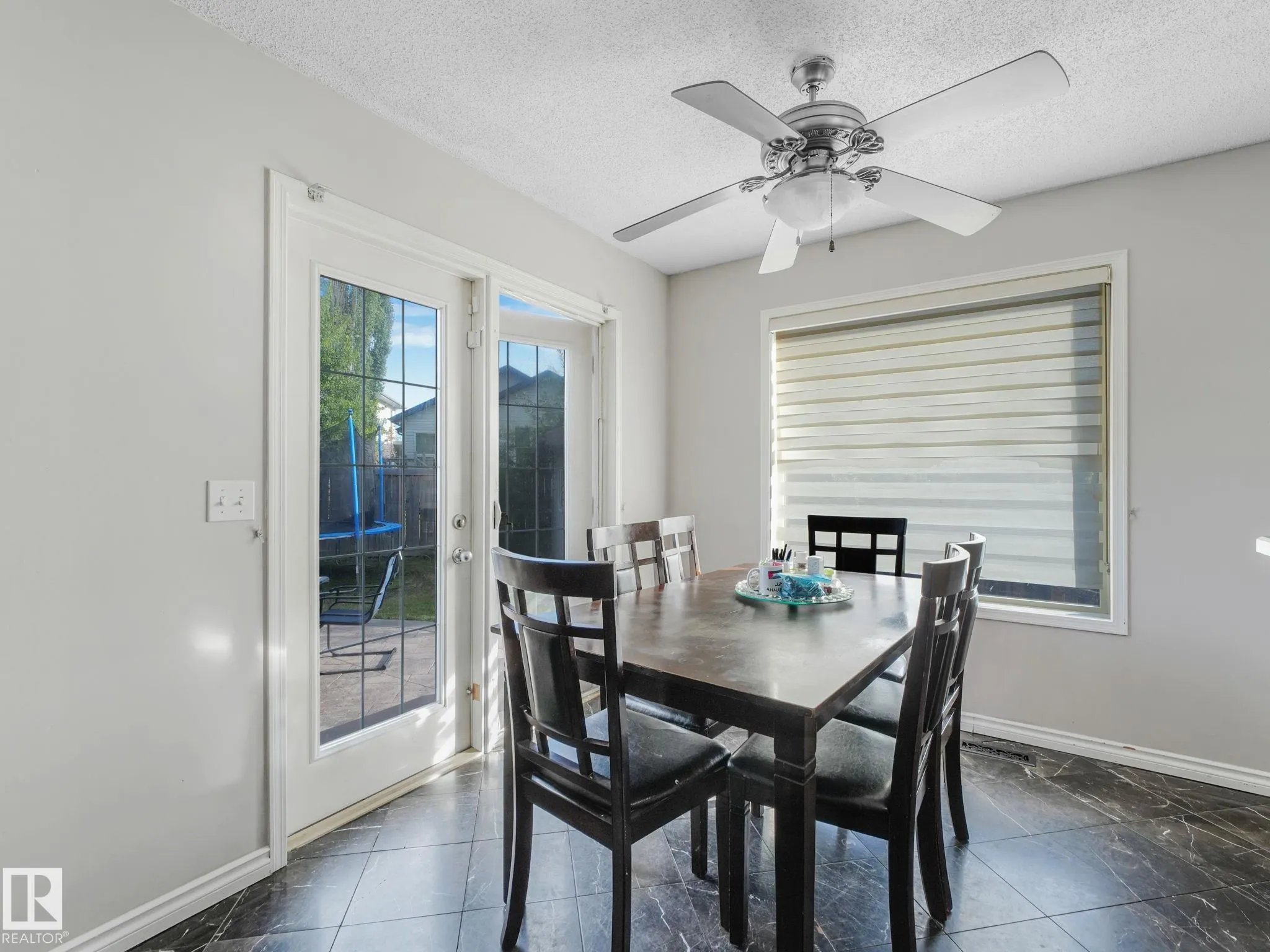 11807 170 Avenue