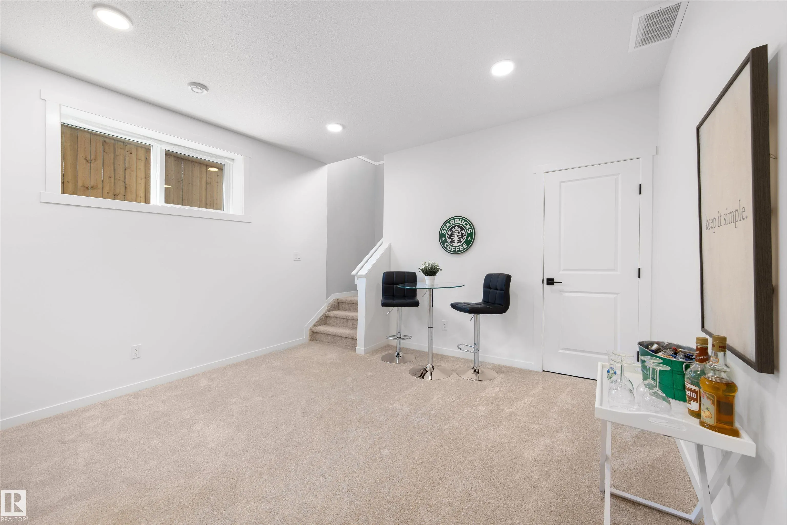 1804 AINSLIE Court