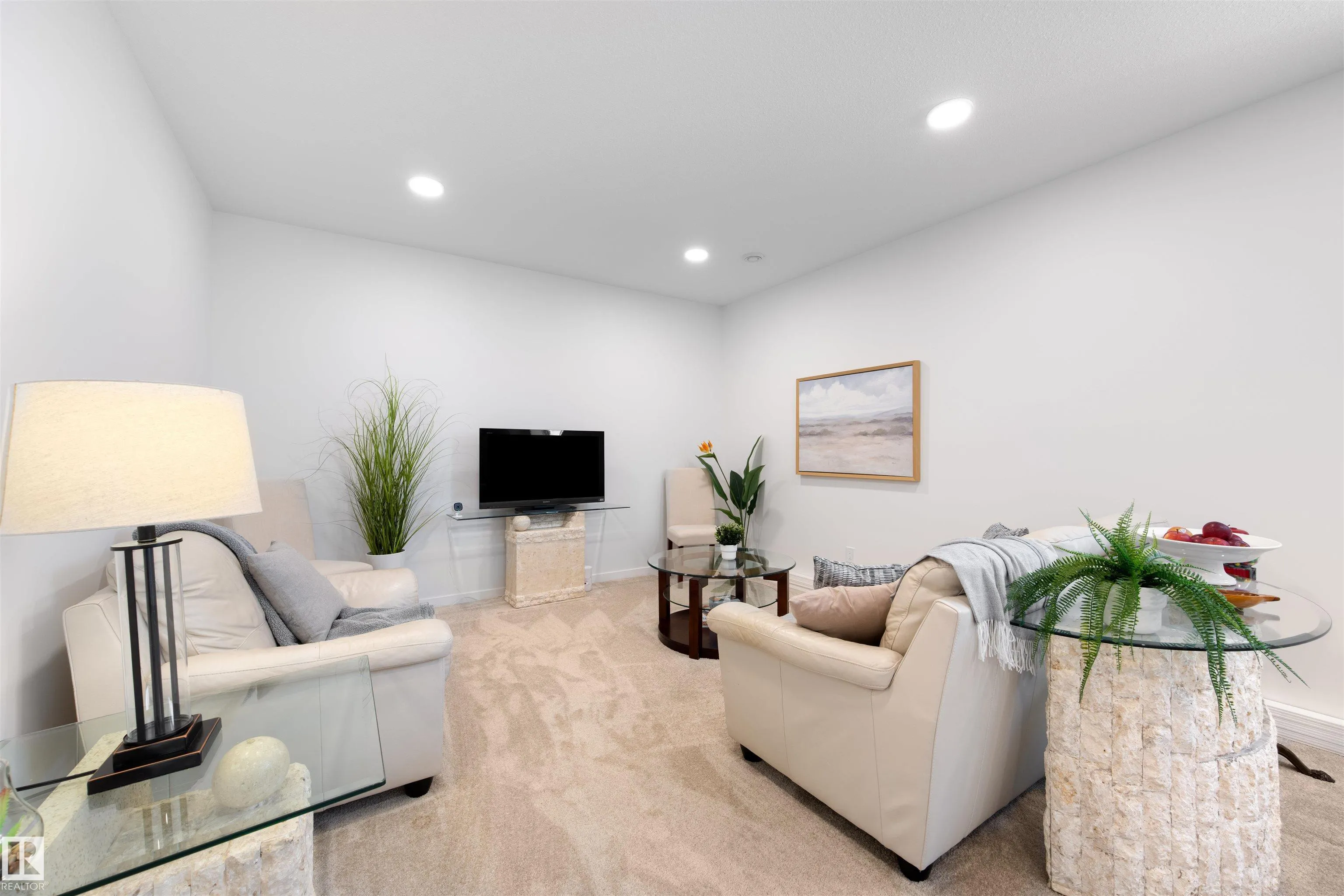1804 AINSLIE Court