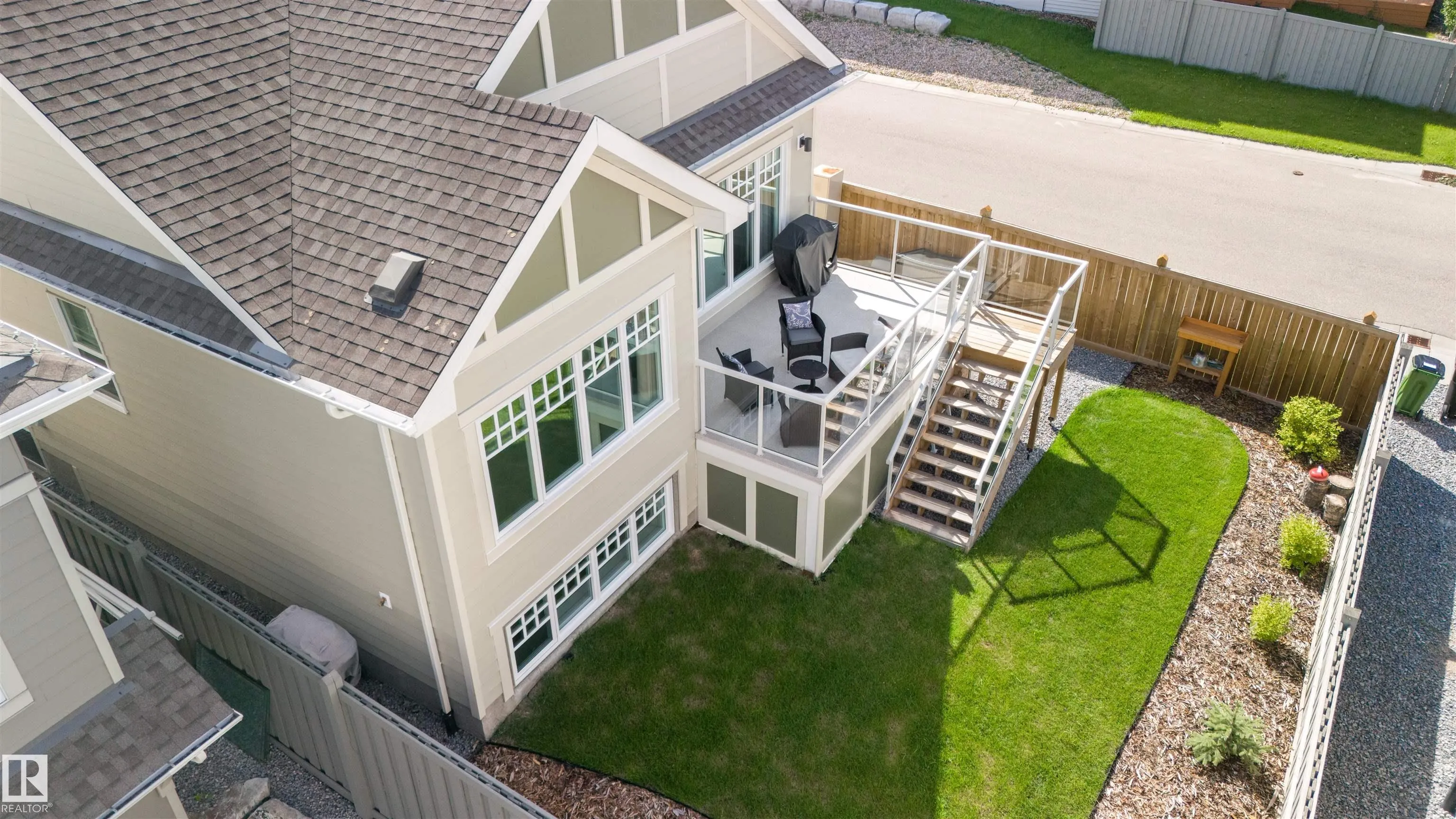 1804 AINSLIE Court