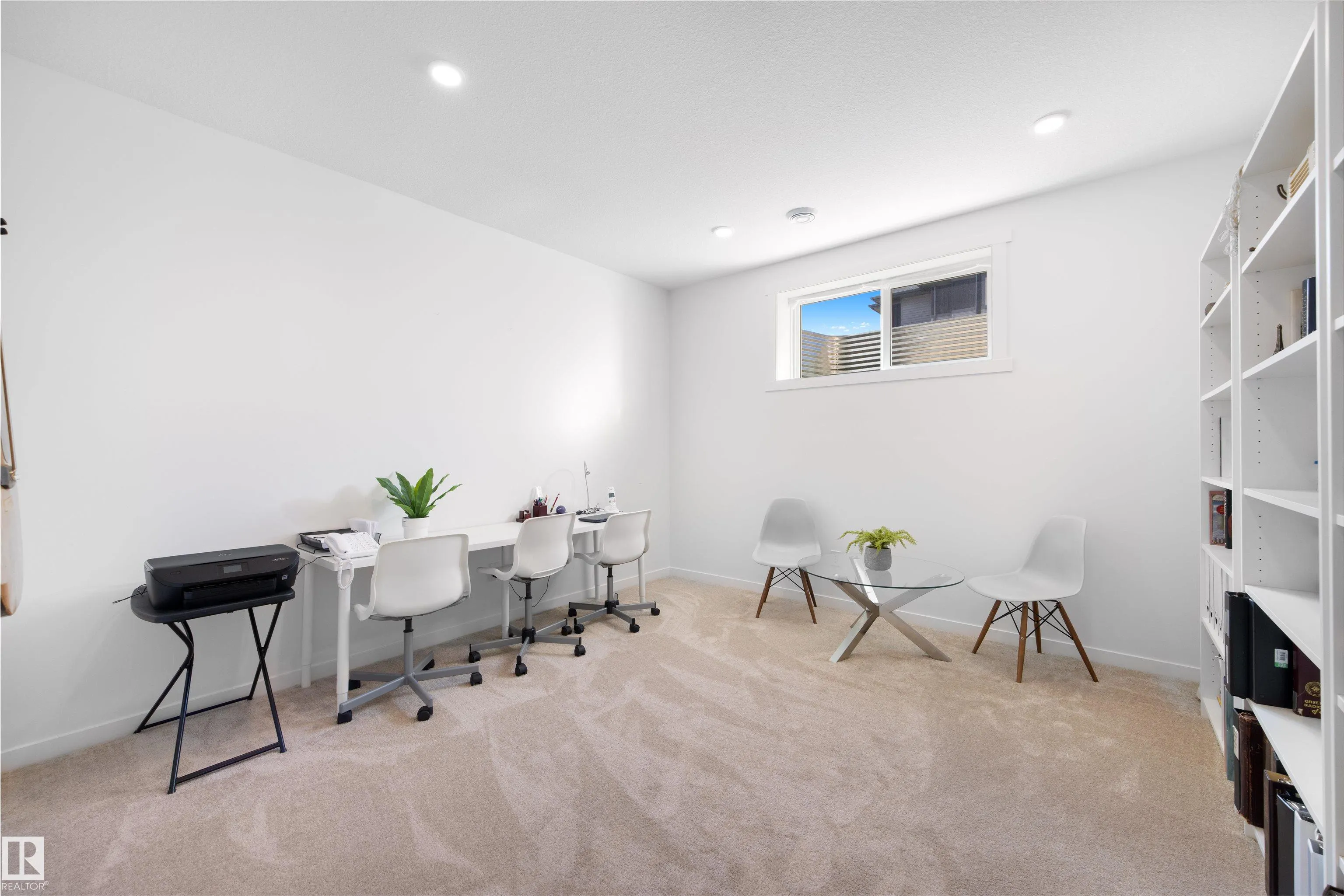1804 AINSLIE Court