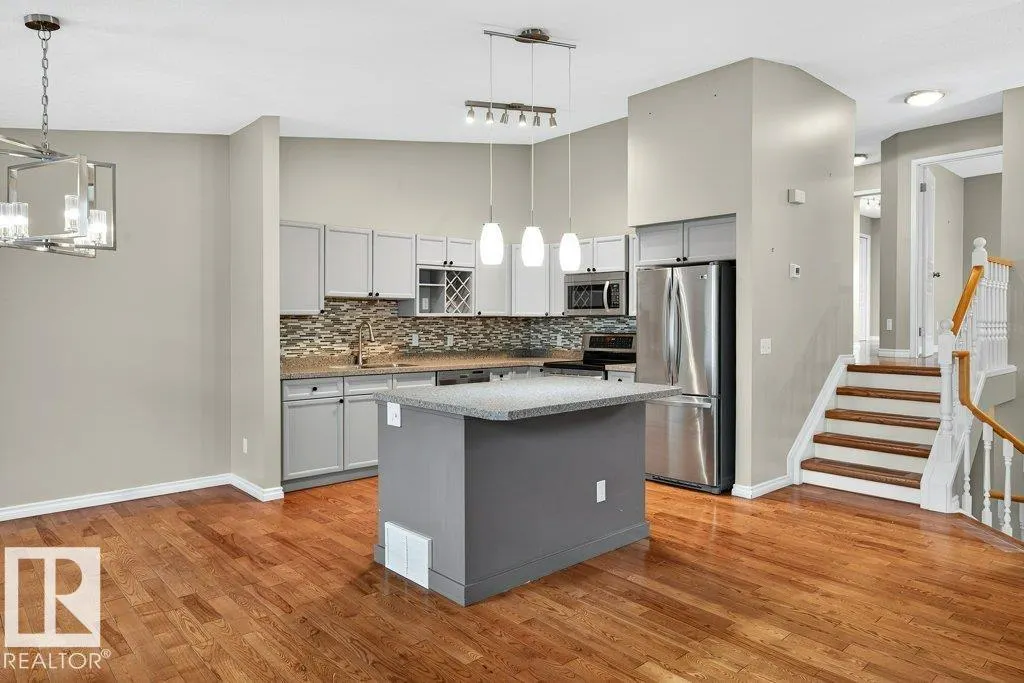 3 POIRIER Avenue
