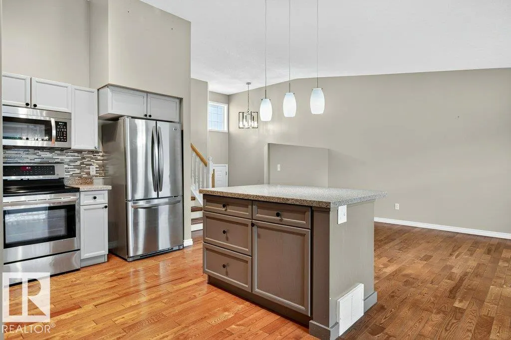 3 POIRIER Avenue