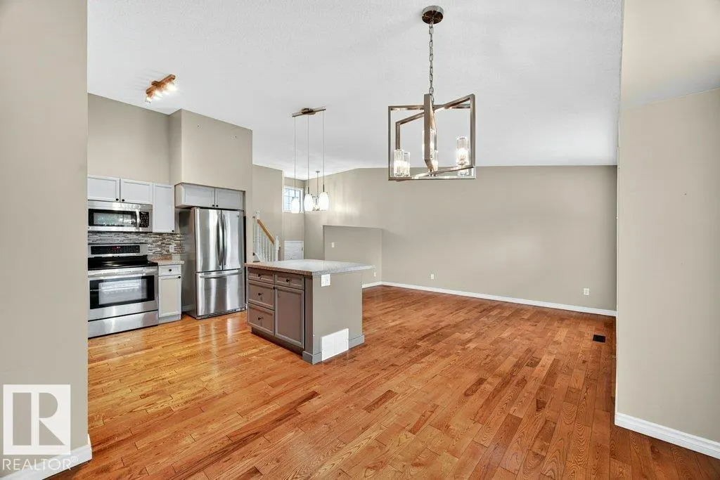 3 POIRIER Avenue