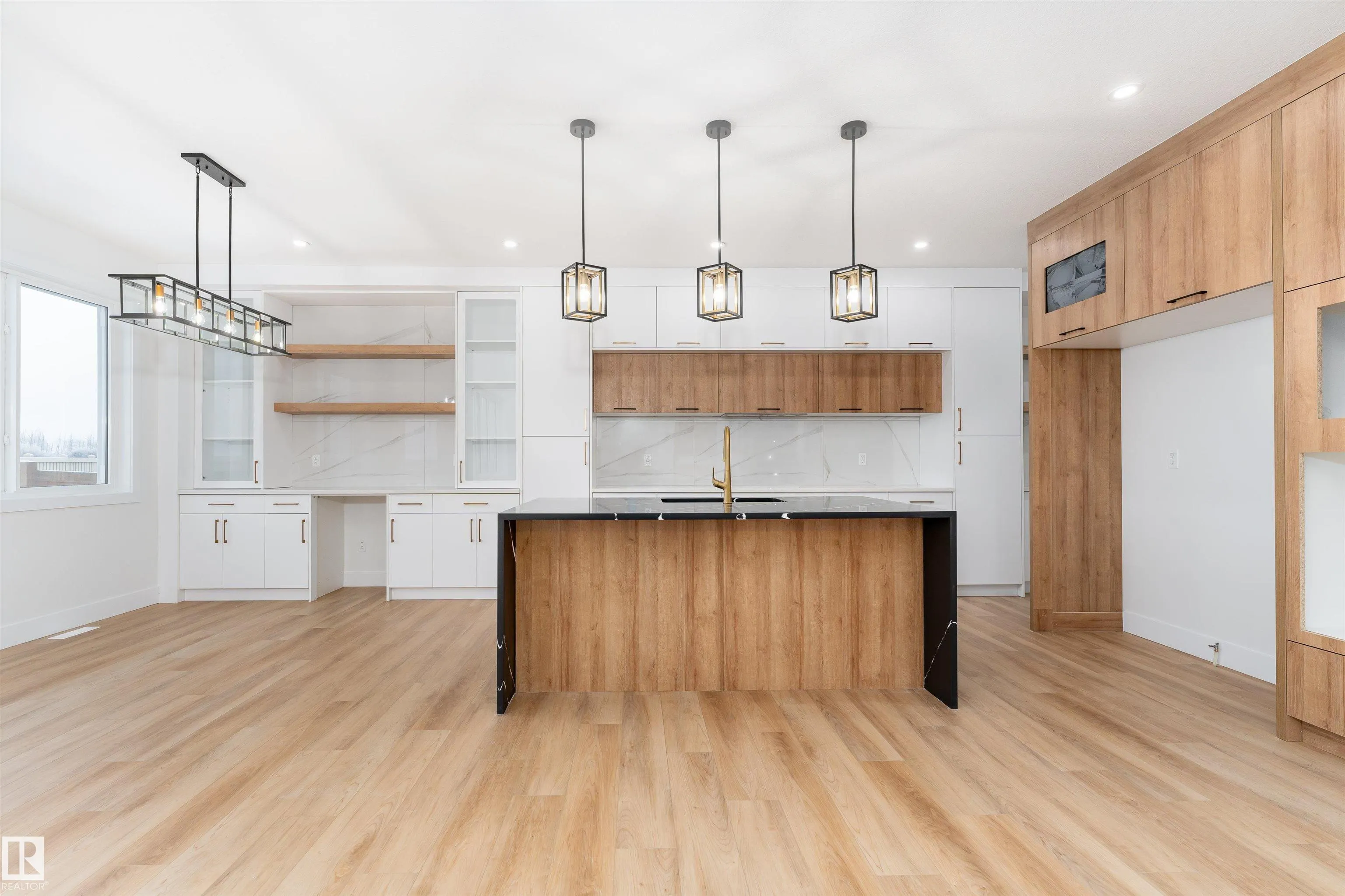 78 Eldridge Point(e)