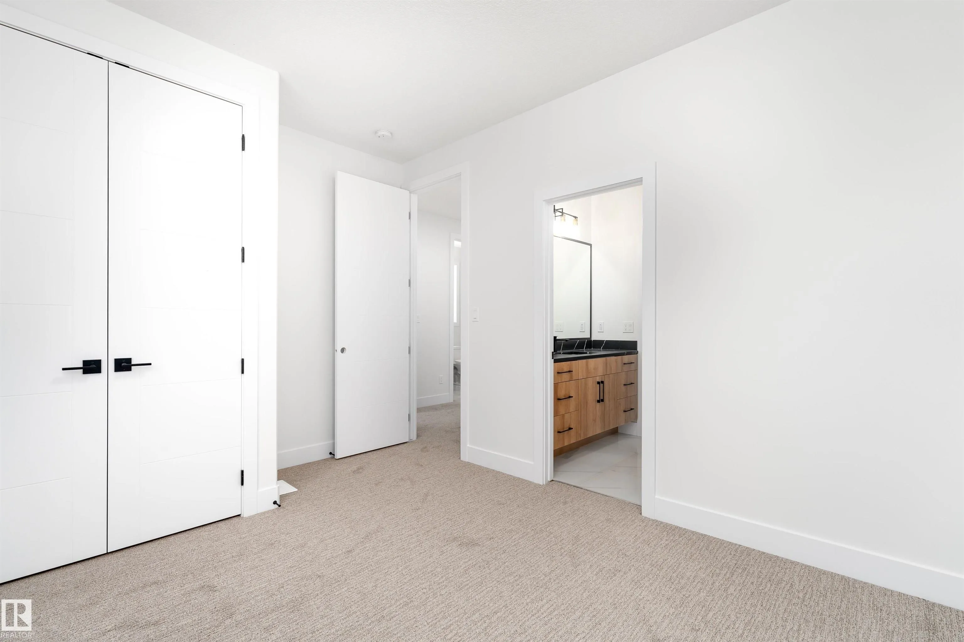78 Eldridge Point(e)