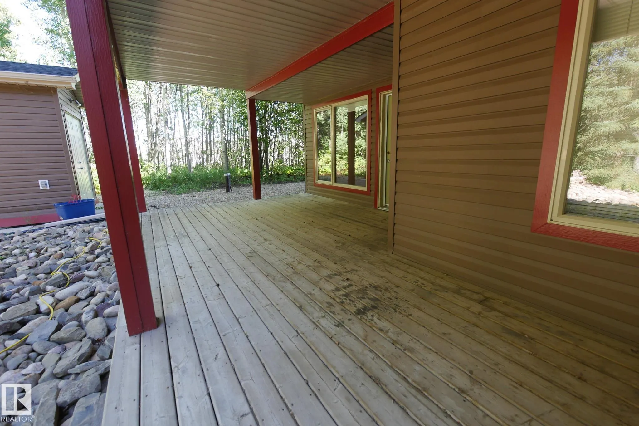 100 HERON POINT Close