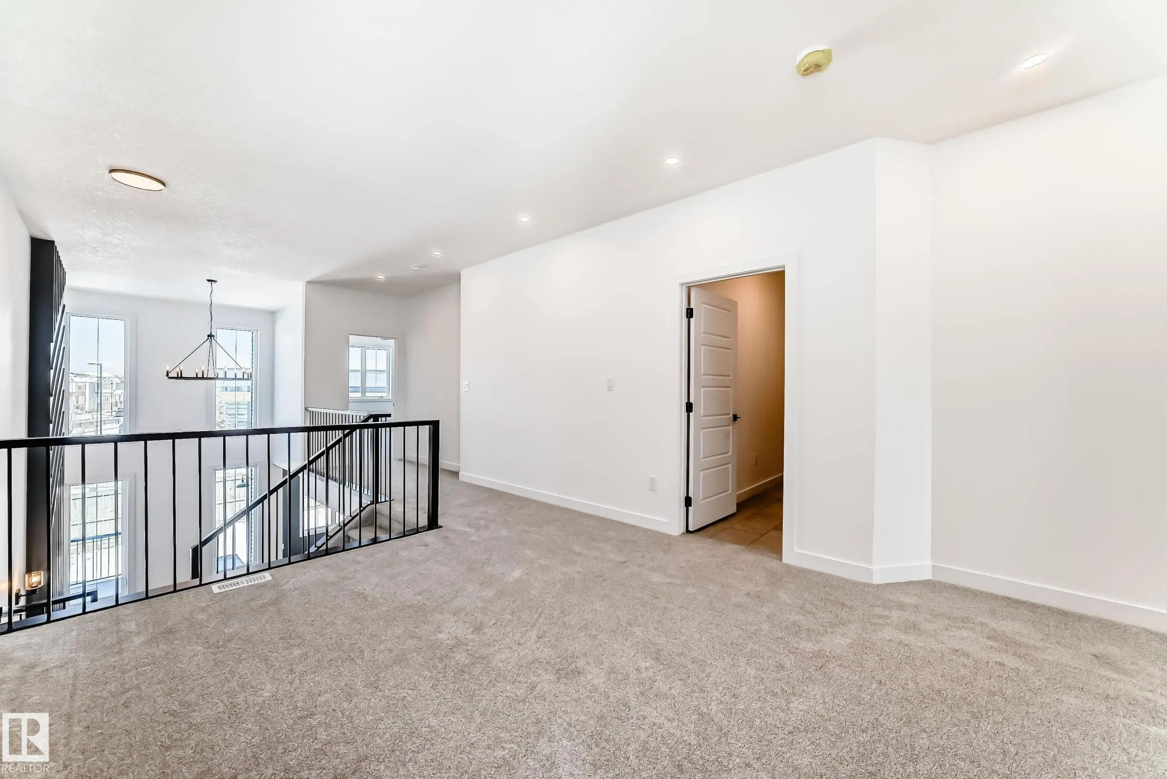205 KETTYL Court