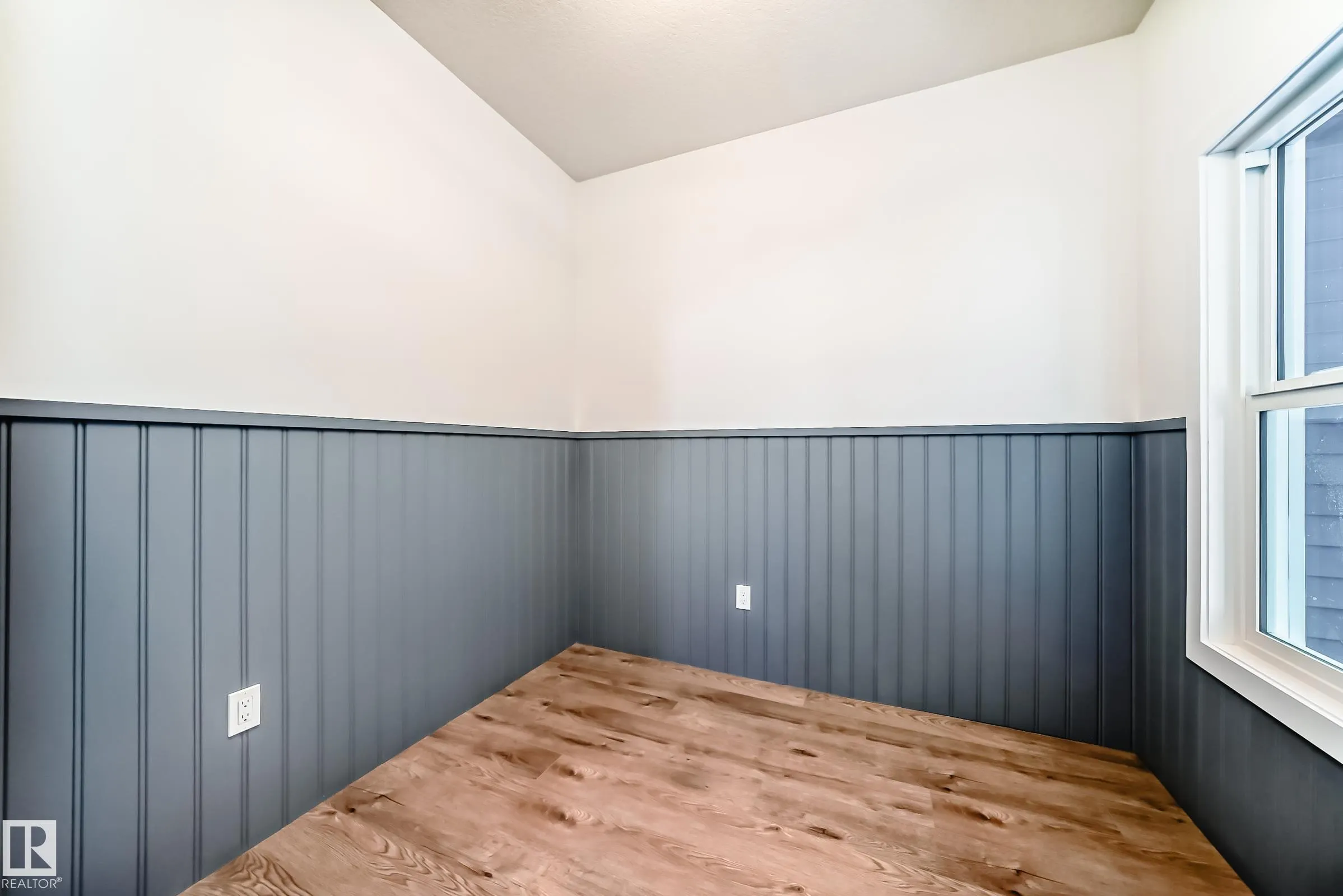 205 KETTYL Court