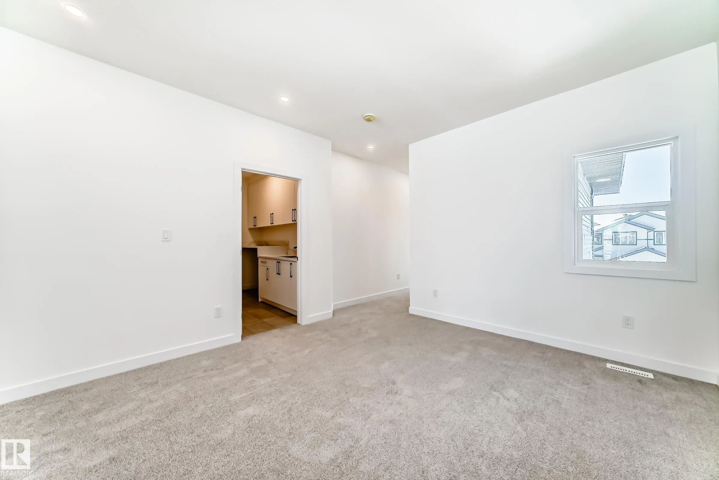 205 KETTYL Court