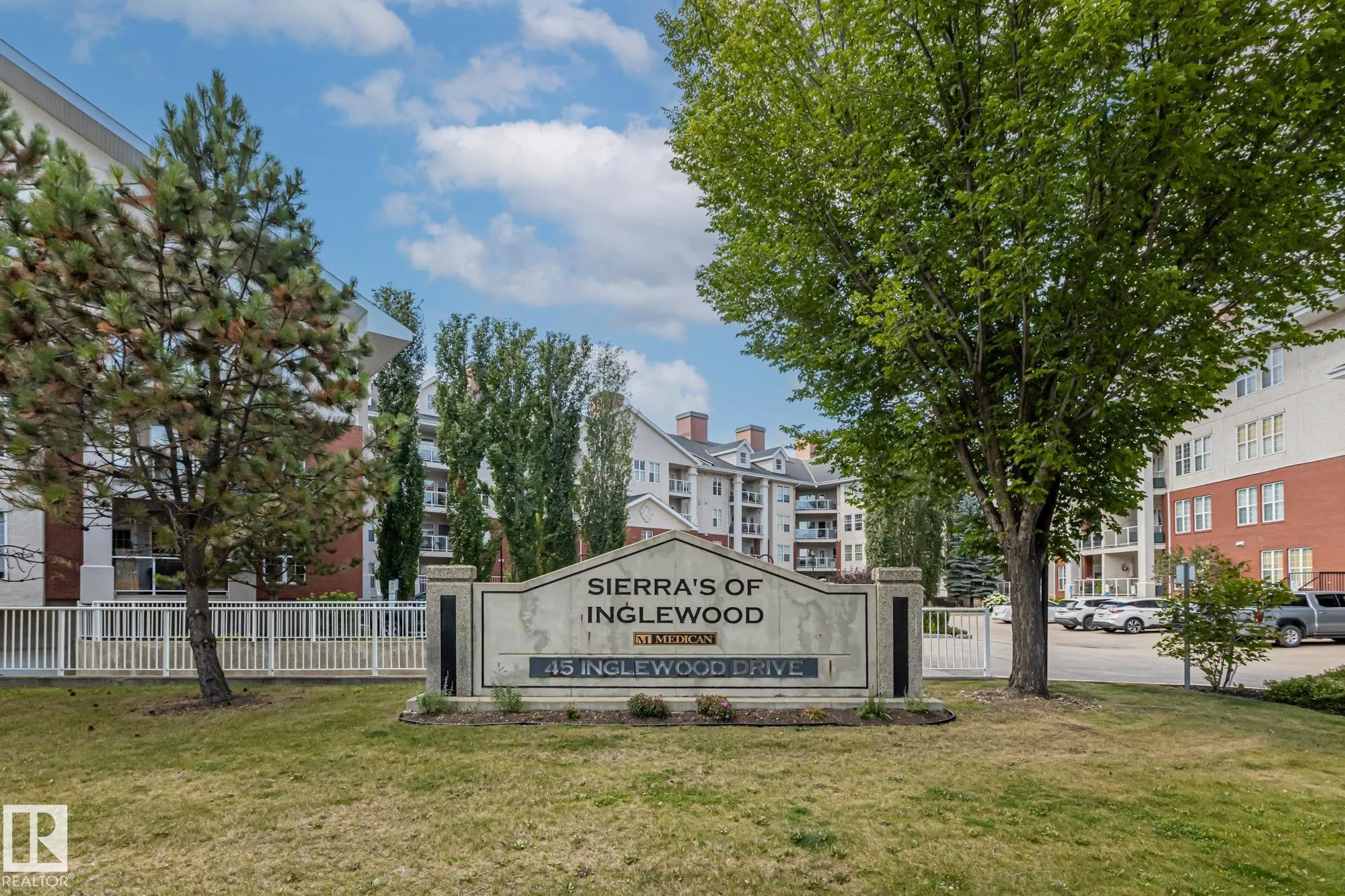 45 INGLEWOOD Drive