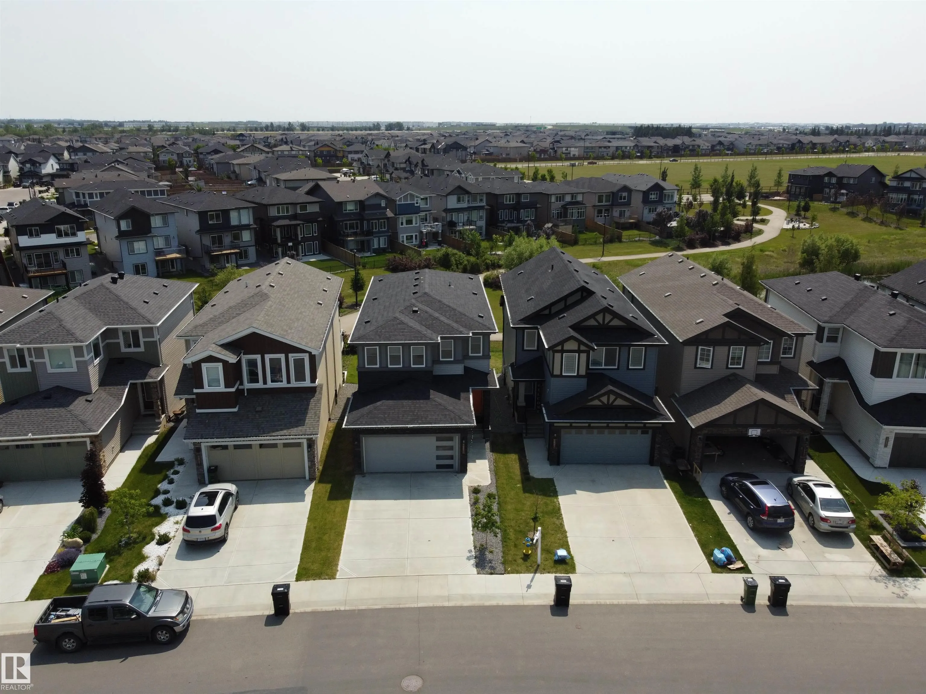 1051 CHRISTIE Vista