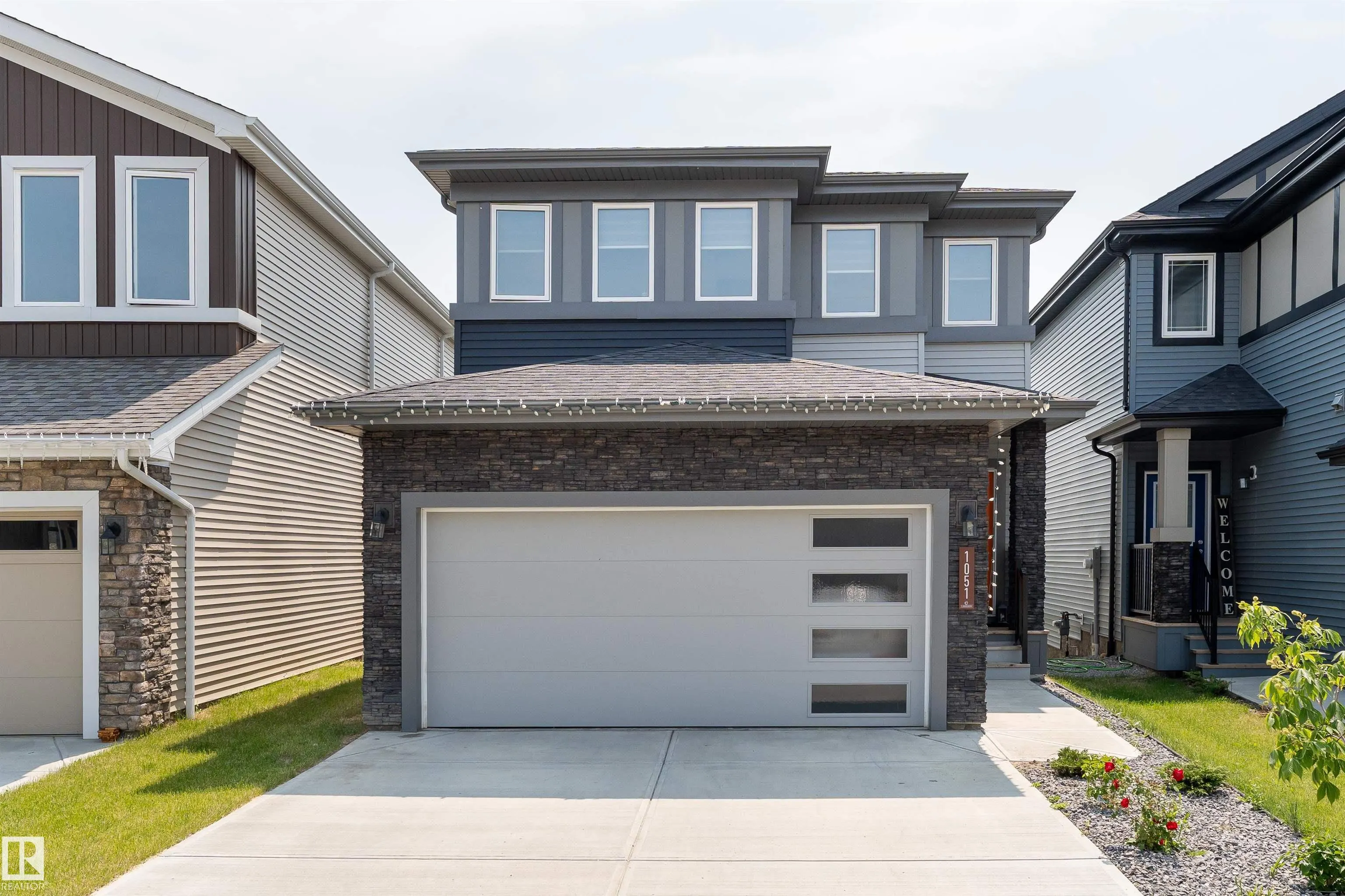 1051 CHRISTIE Vista