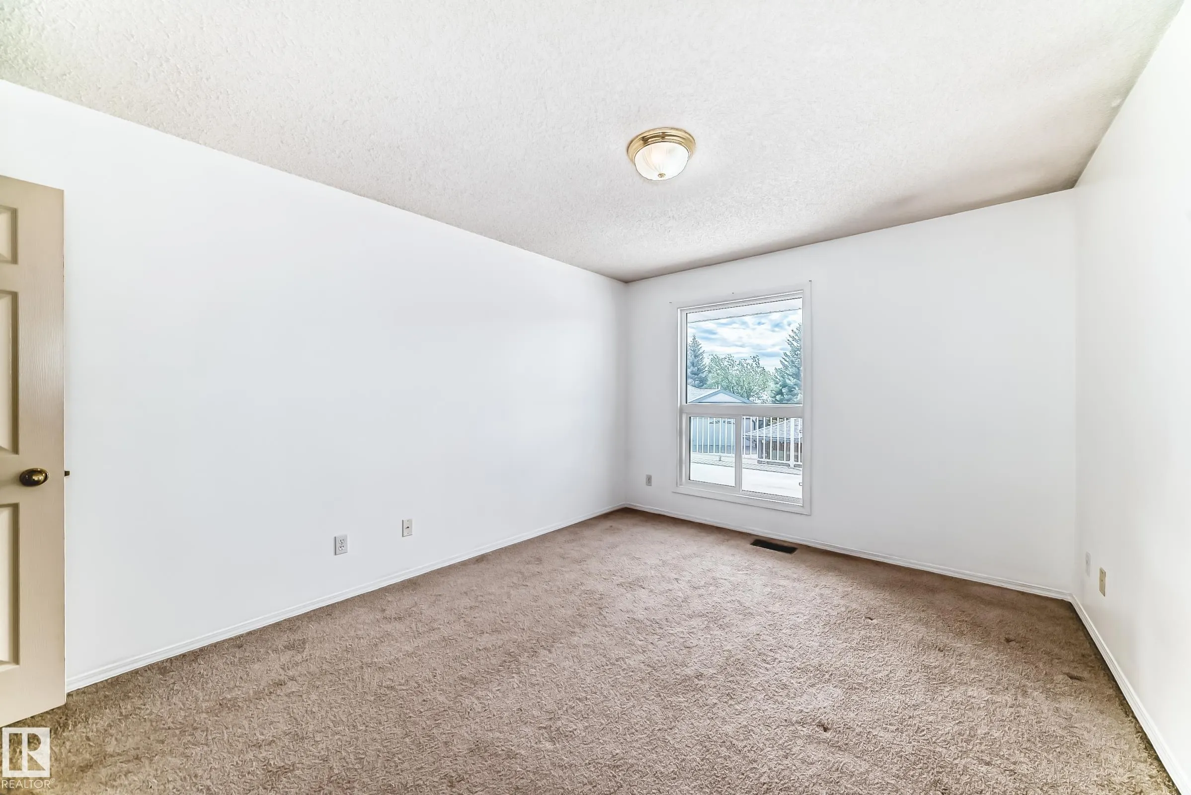 65 GERVAIS Road