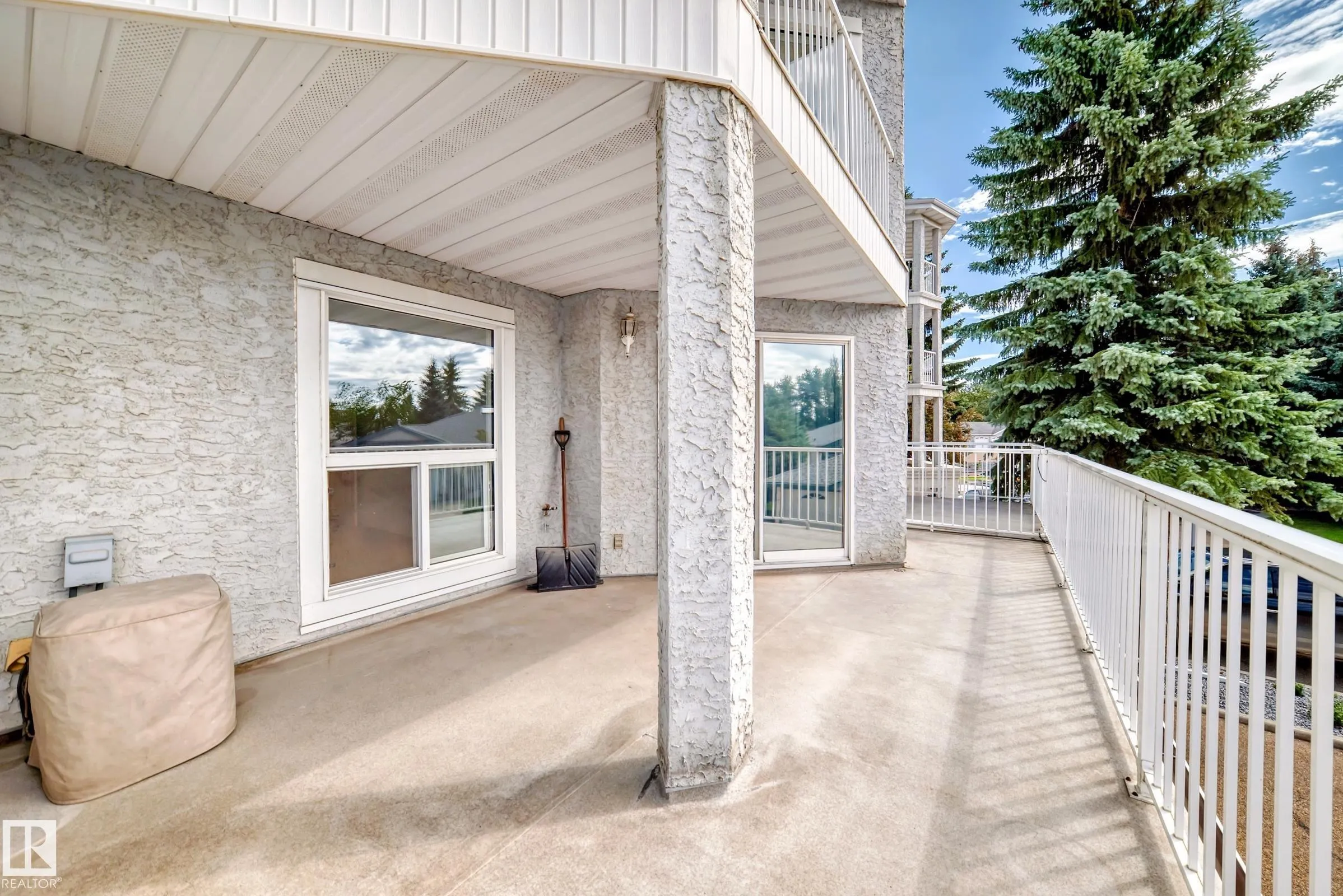65 GERVAIS Road