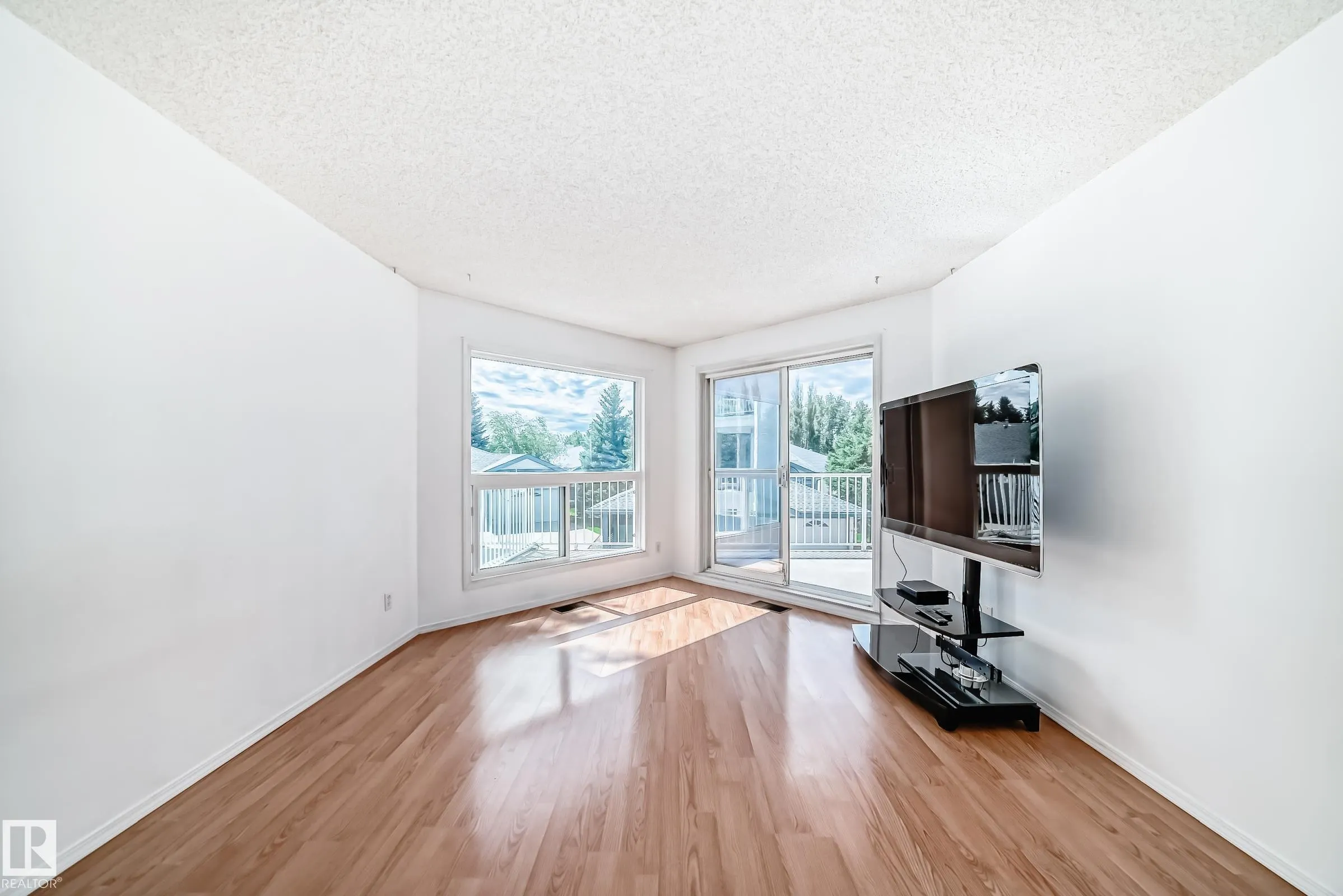 65 GERVAIS Road