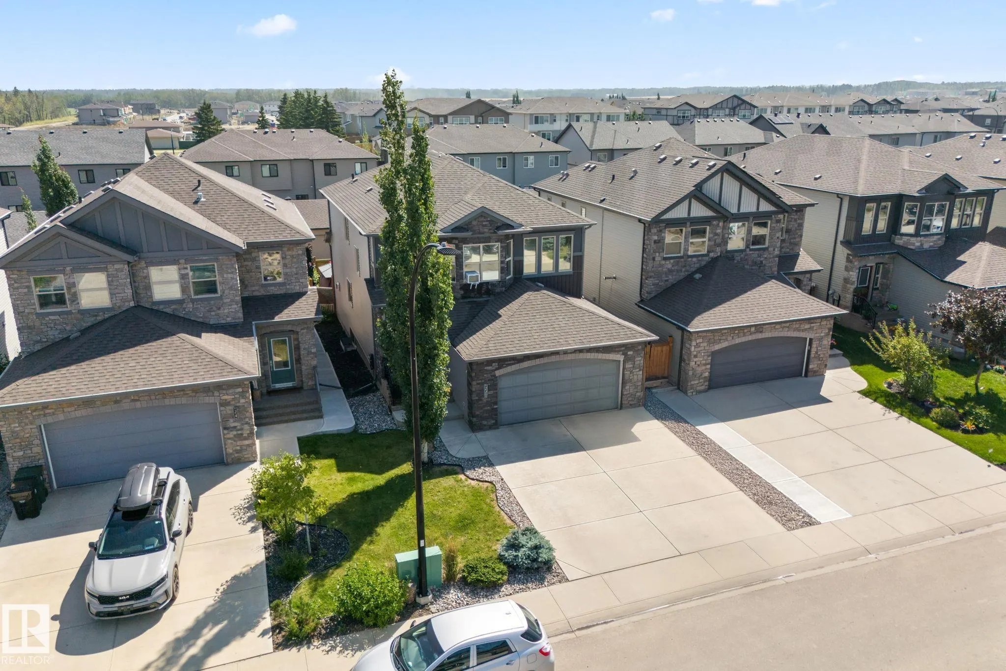 22 Garneau Gate