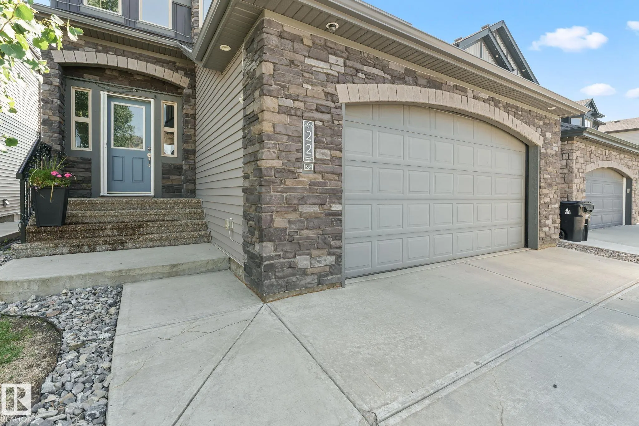 22 Garneau Gate